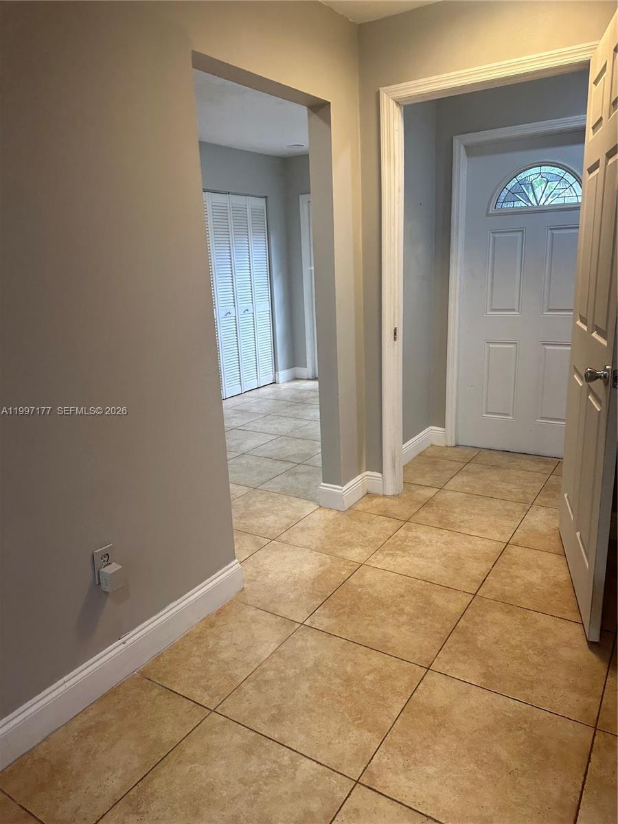 LA JOLLA WEST - Residential Lease