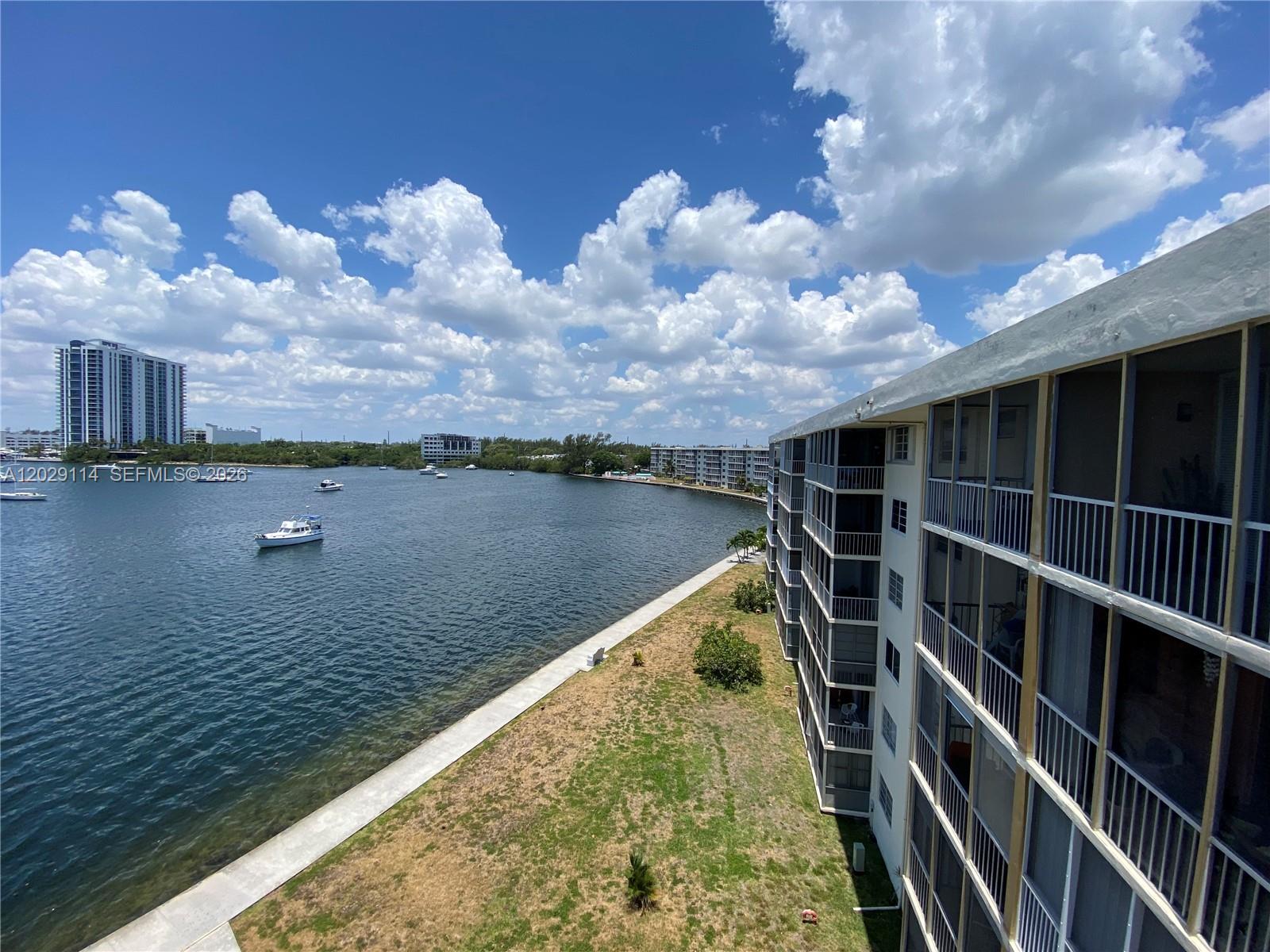2920 Point East Dr N611