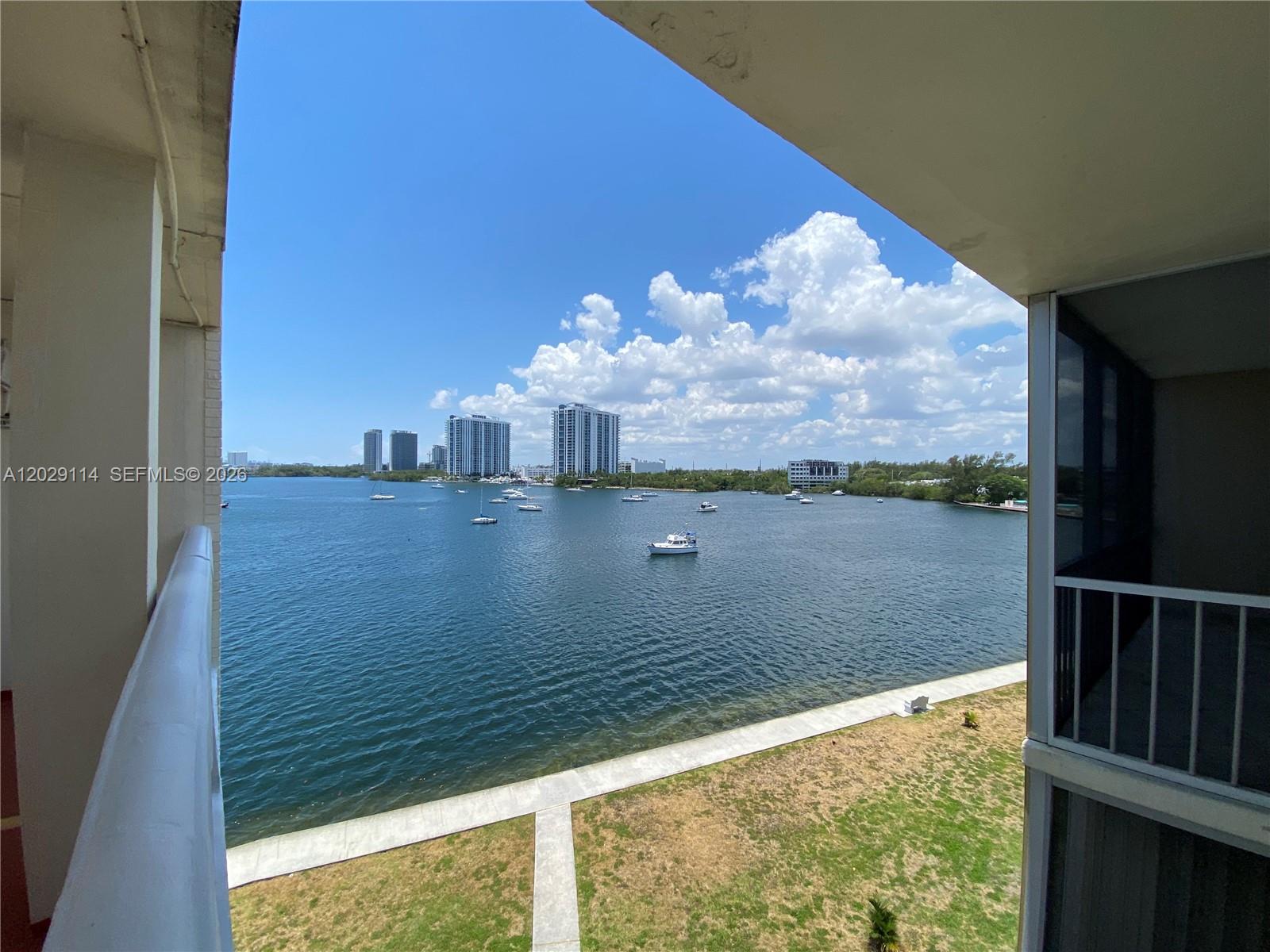 2920 Point East Dr N611