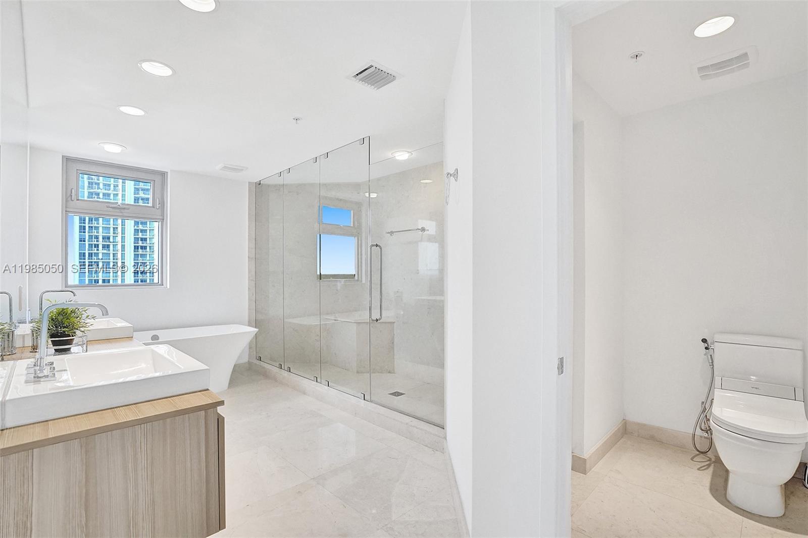 MARINA PALMS RESIDENCES N - Residential