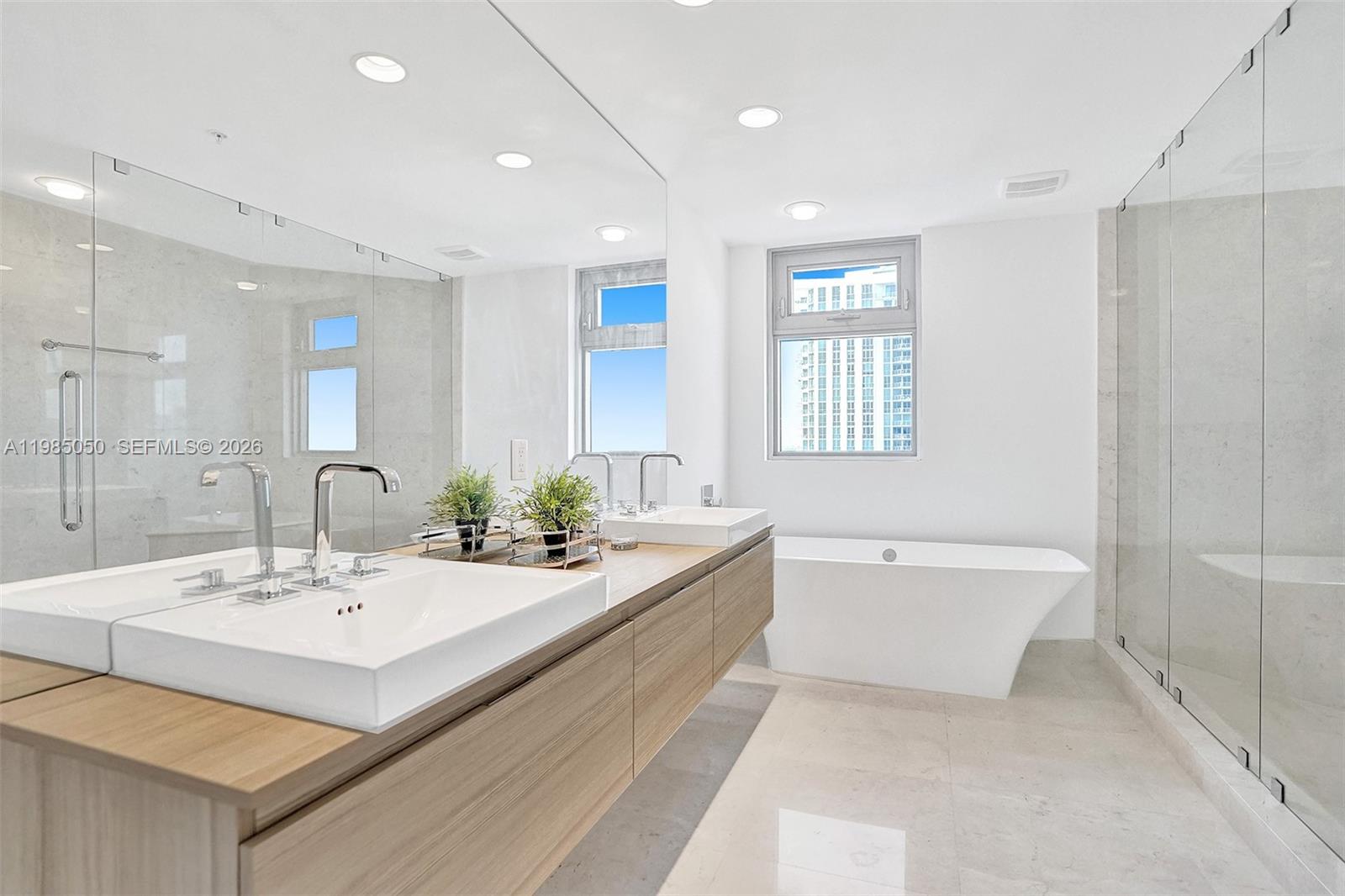 MARINA PALMS RESIDENCES N - Residential