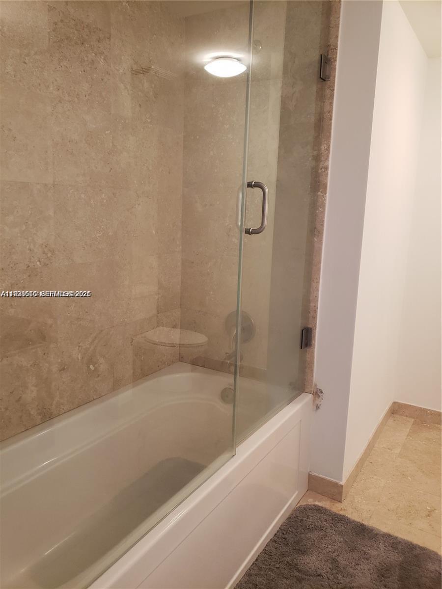 WIND CONDO - Residential Lease