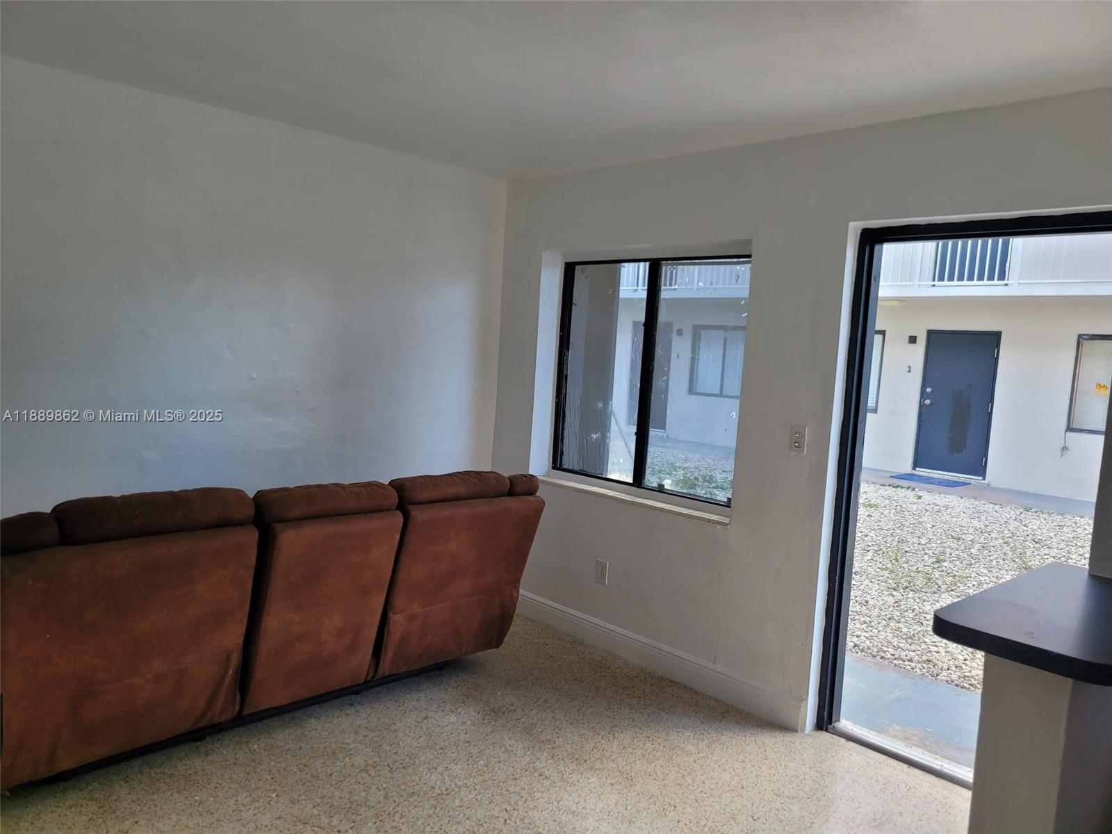 HIALEAH 12TH ADDN - Residential Lease