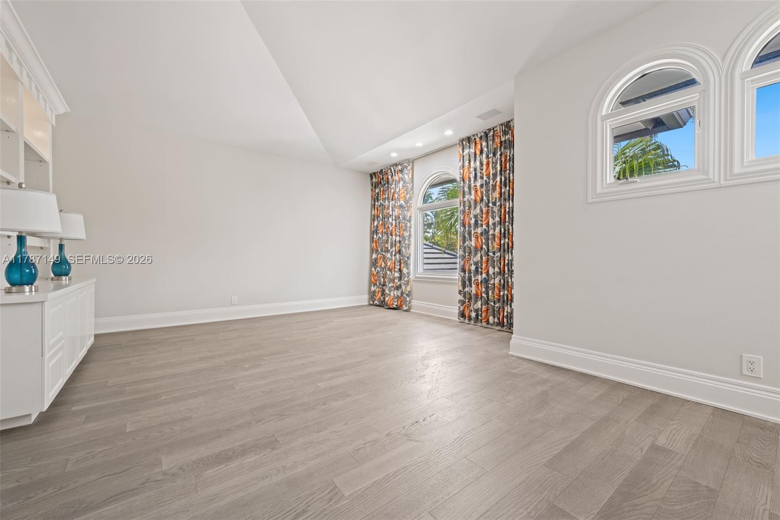 LUCILLE ISLAND - Residential