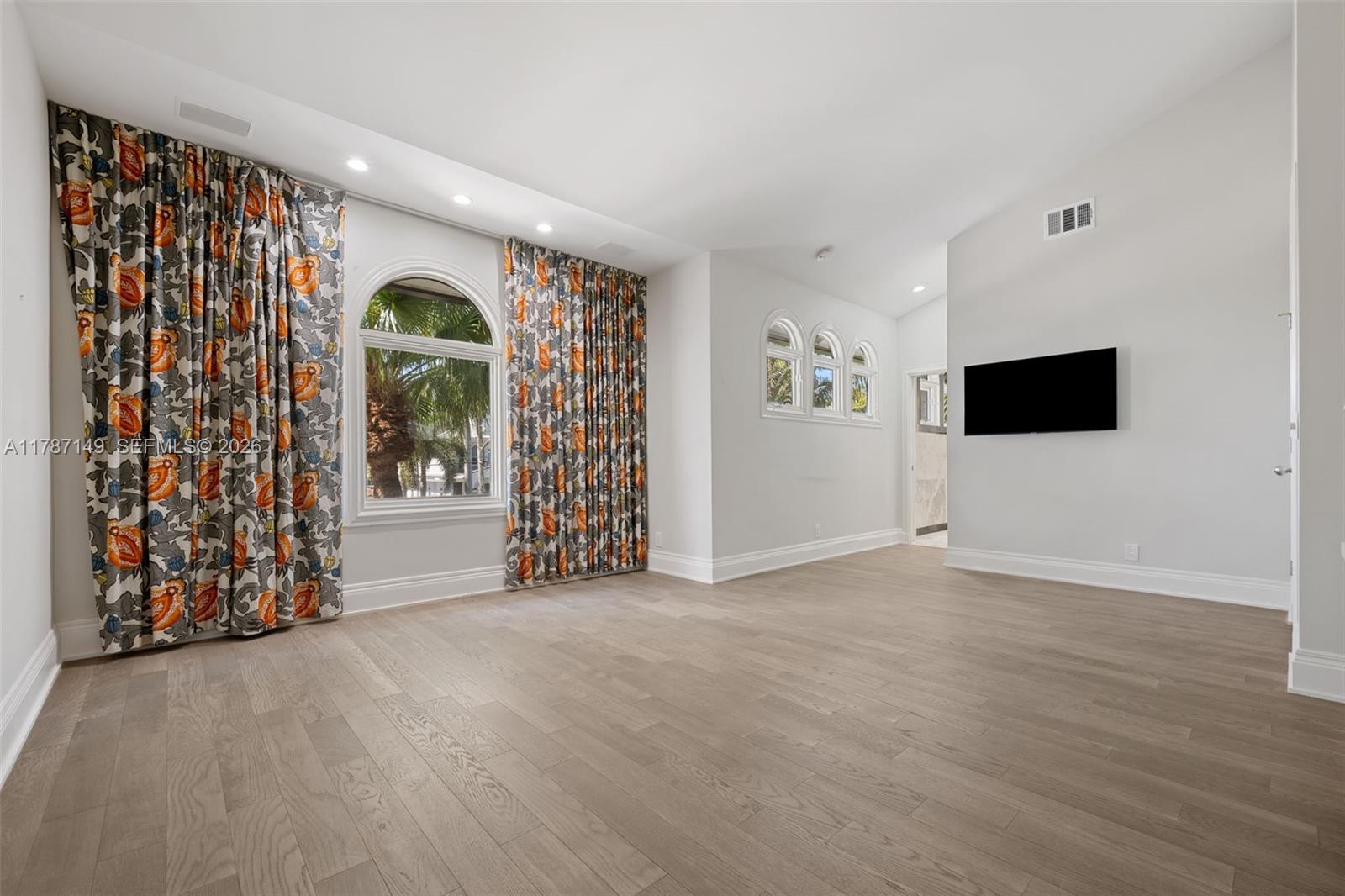 LUCILLE ISLAND - Residential