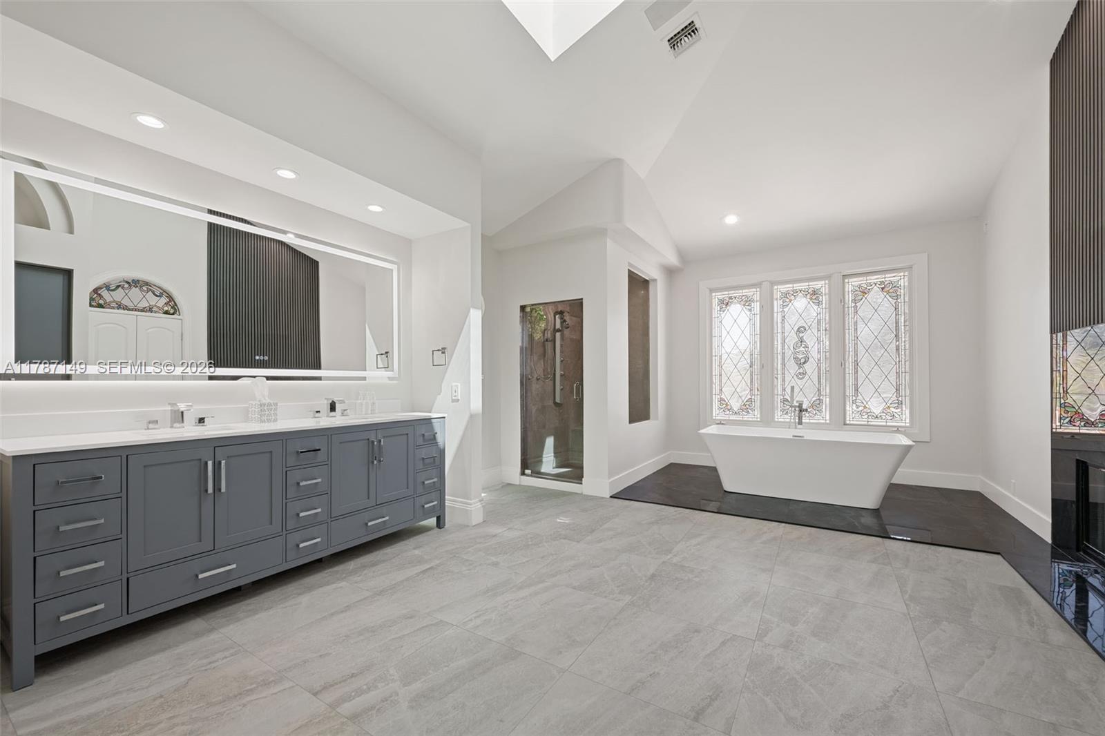 LUCILLE ISLAND - Residential