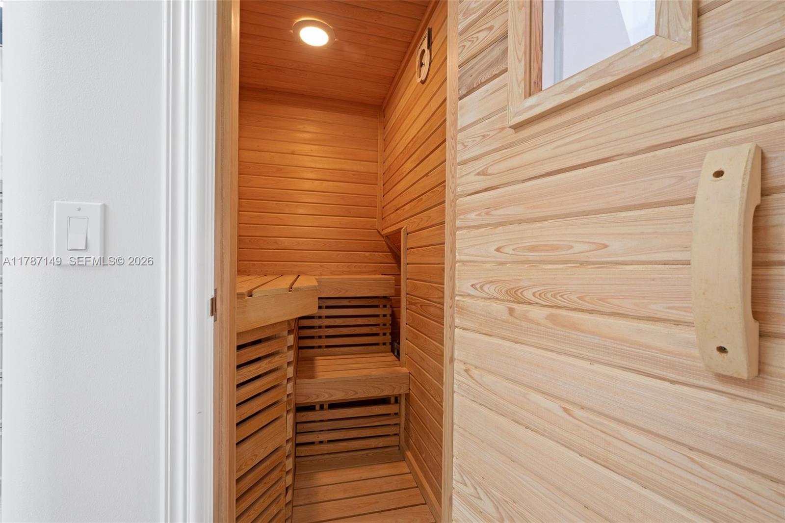 LUCILLE ISLAND - Residential