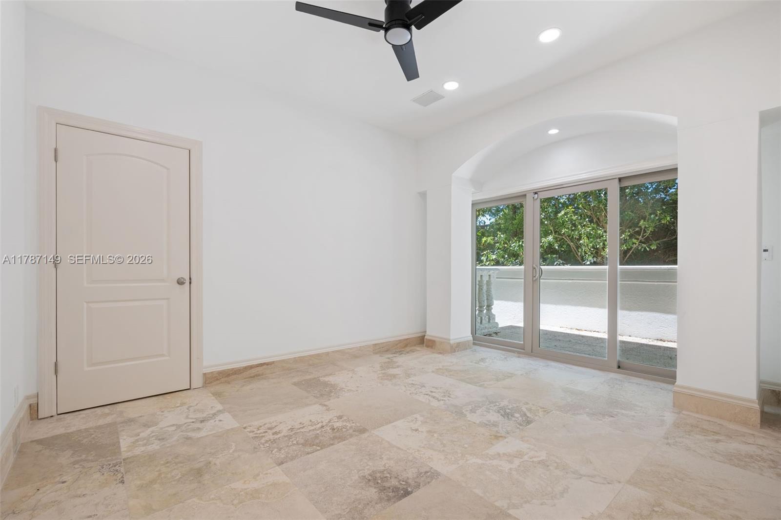 LUCILLE ISLAND - Residential