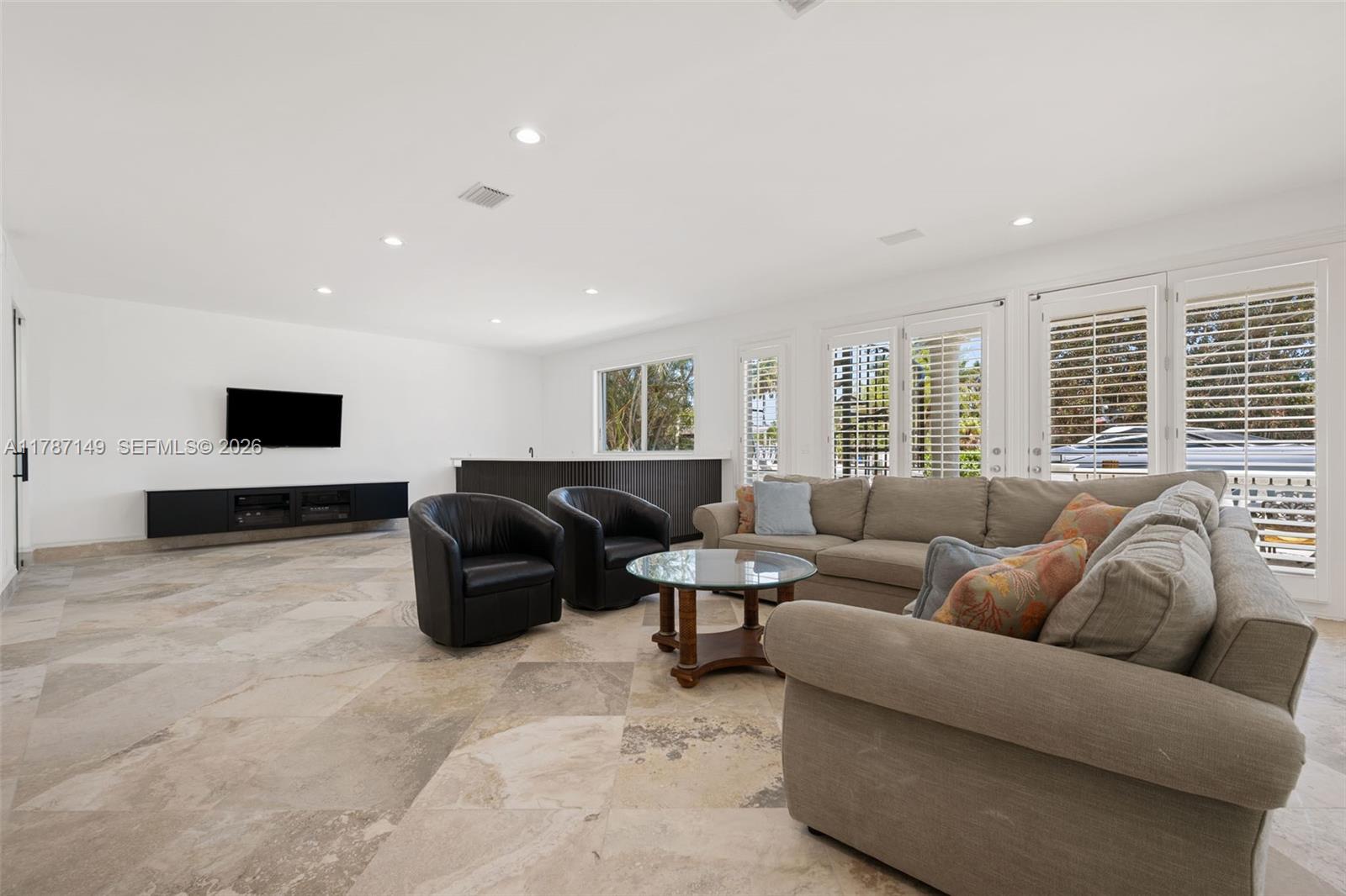 LUCILLE ISLAND - Residential