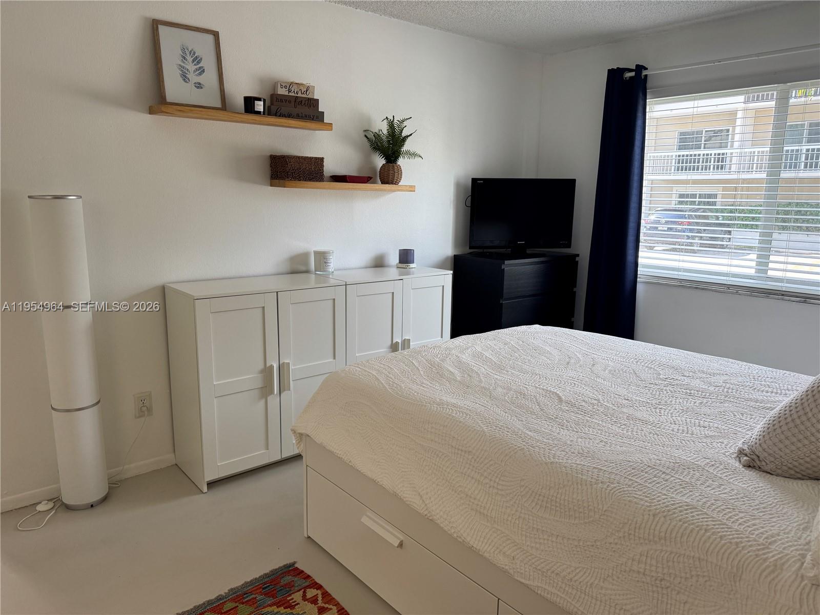 VILLAGE OF KINGS CREEK CO - Residential