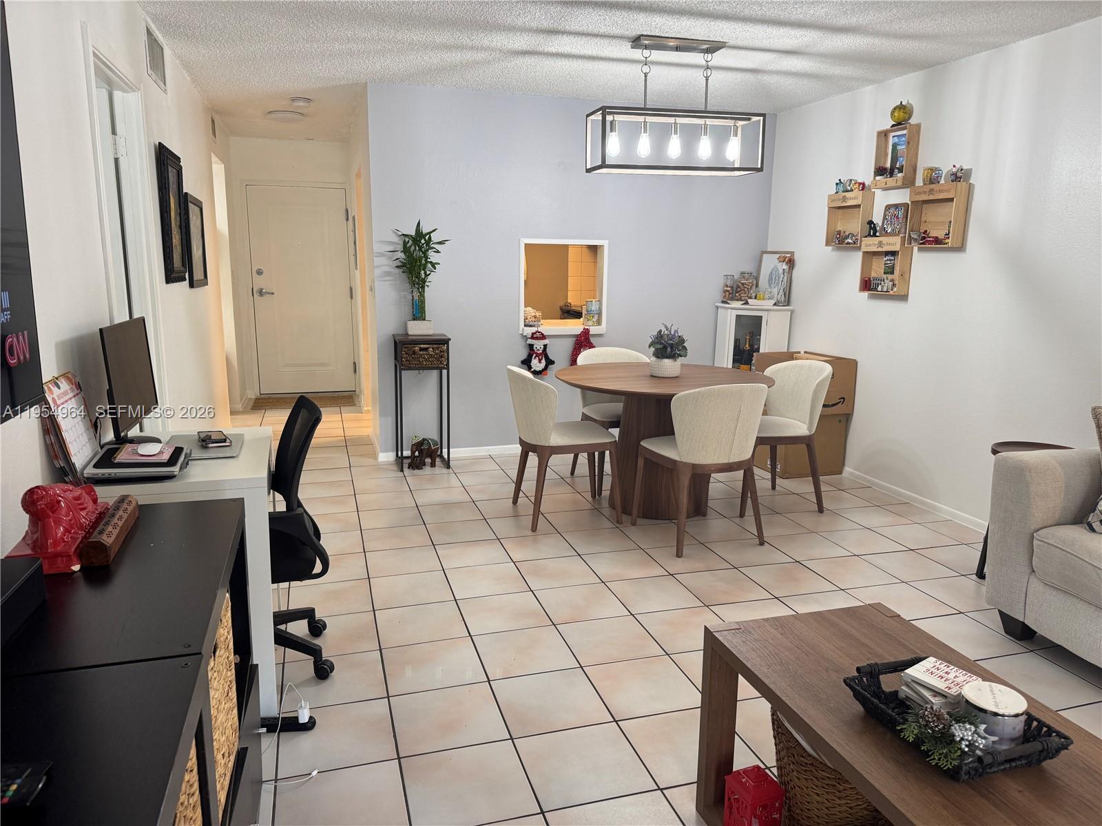 VILLAGE OF KINGS CREEK CO - Residential