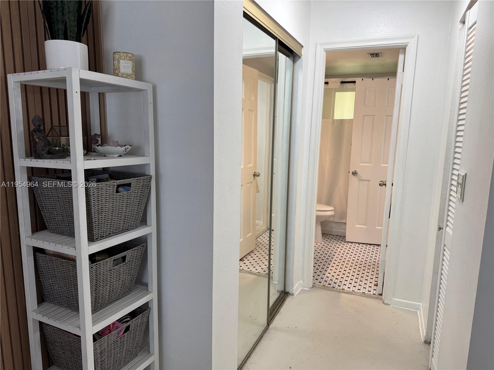 VILLAGE OF KINGS CREEK CO - Residential