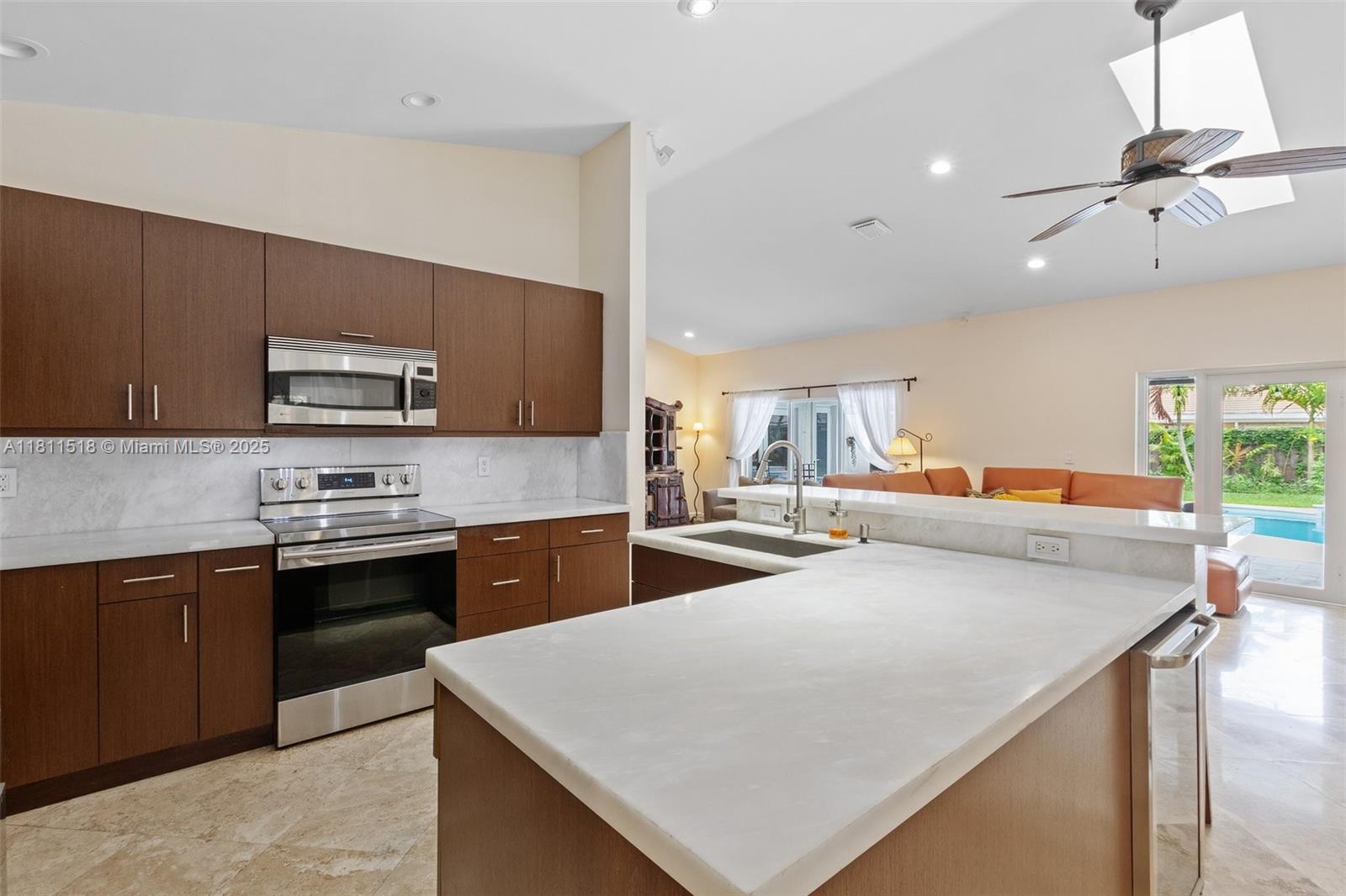 CYPRESS RUN - Residential