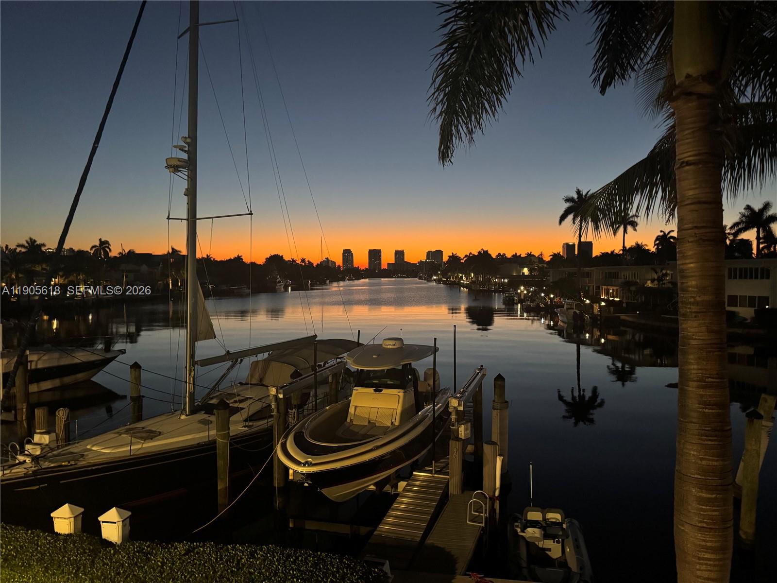 ARIA AT LAS OLAS CONDO - Residential