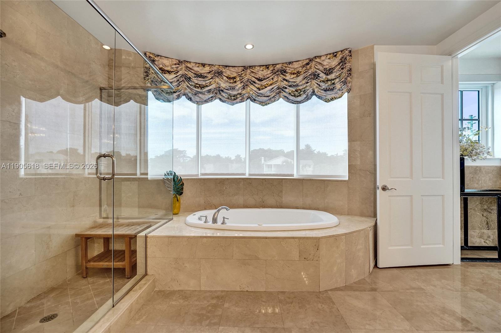 ARIA AT LAS OLAS CONDO - Residential