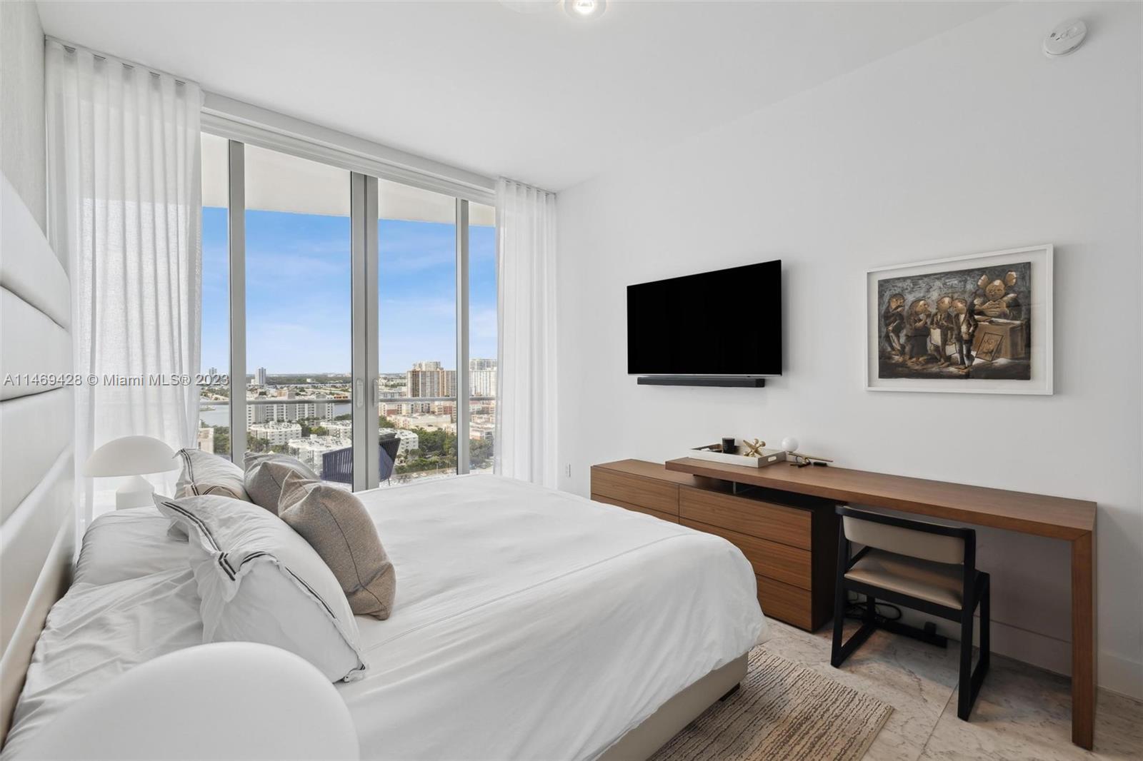 JADE SIGNATURE CONDO - Residential