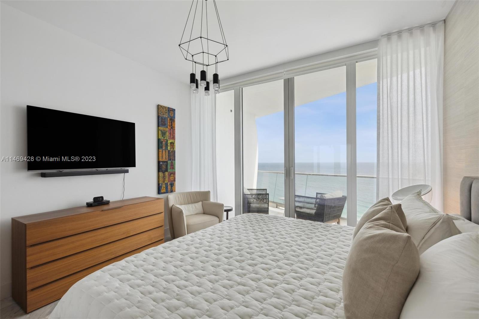 JADE SIGNATURE CONDO - Residential