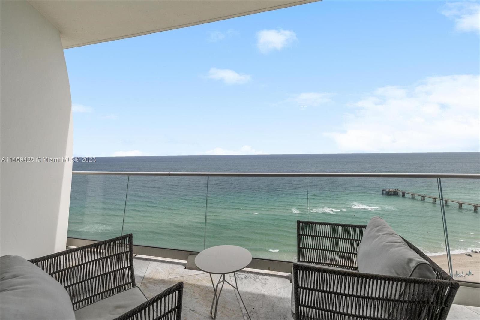 JADE SIGNATURE CONDO - Residential