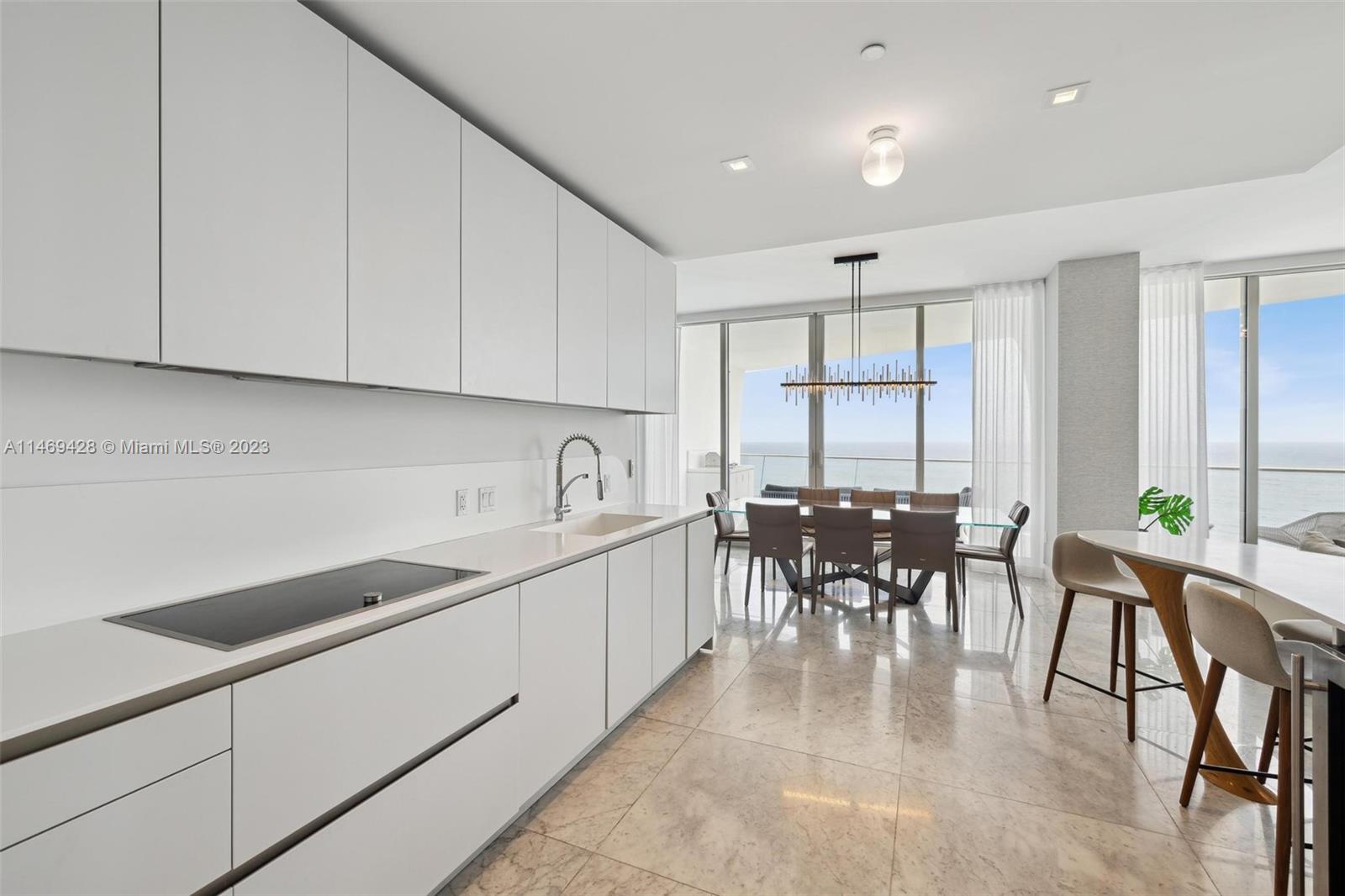 JADE SIGNATURE CONDO - Residential