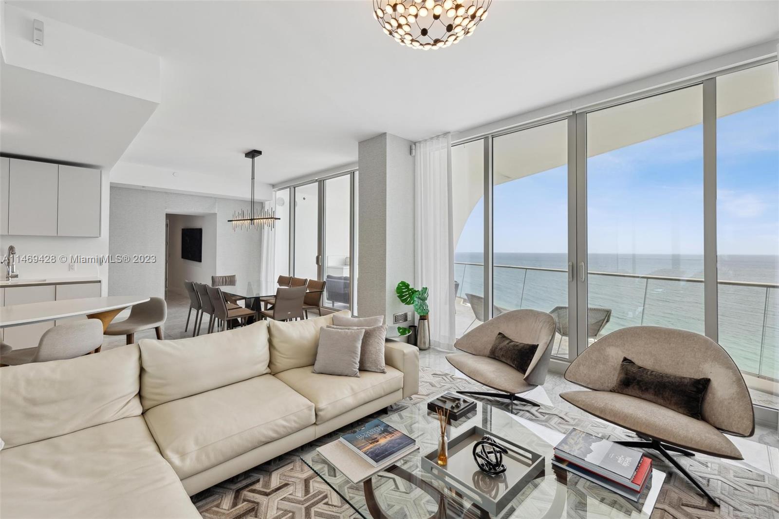 JADE SIGNATURE CONDO - Residential