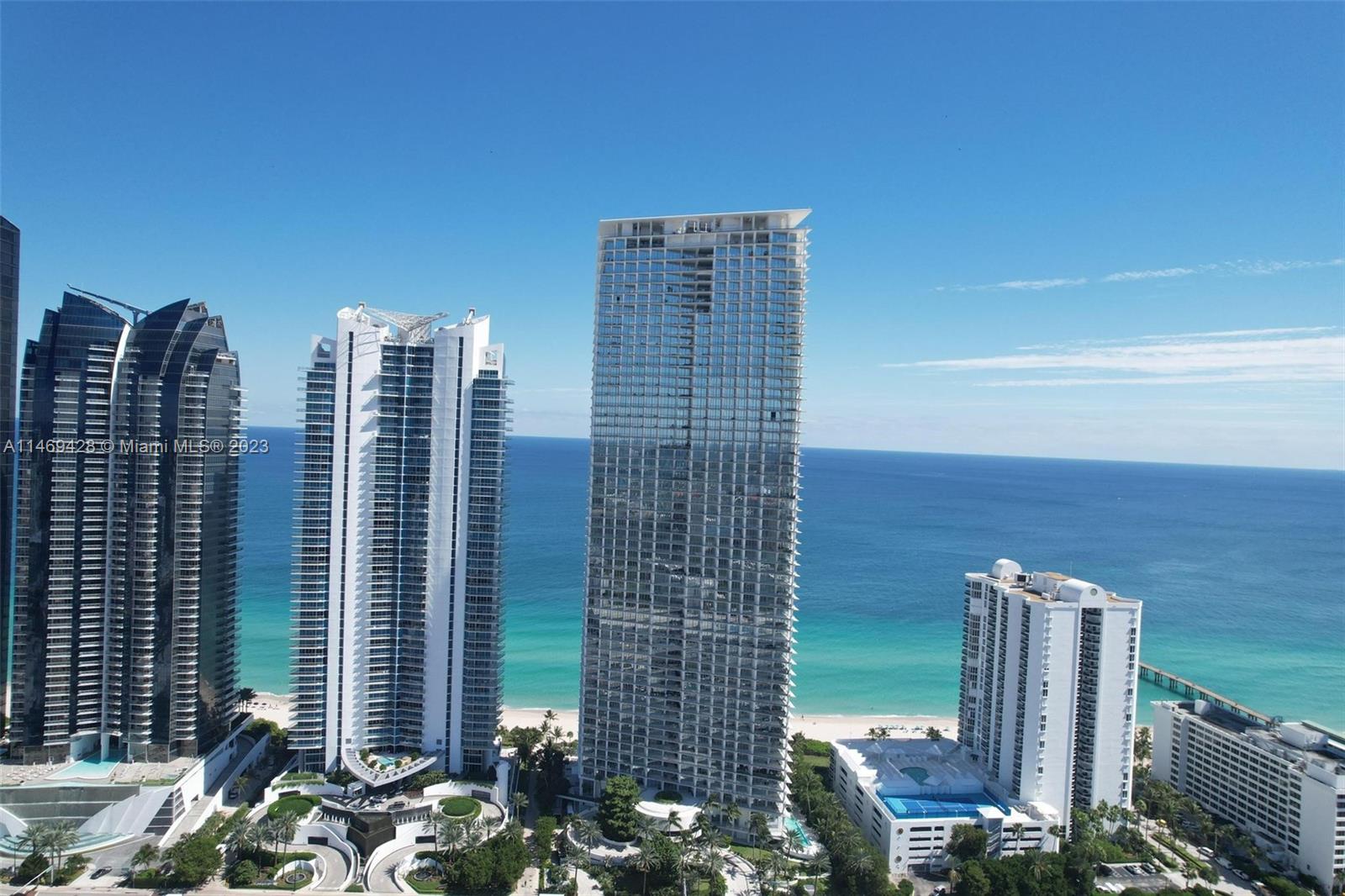 JADE SIGNATURE CONDO - Residential