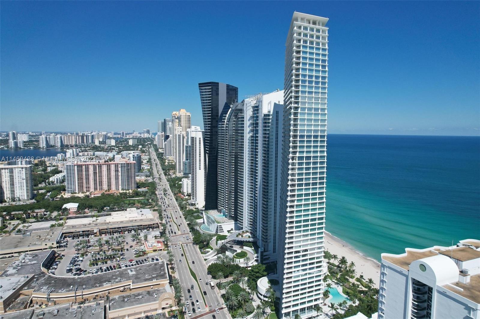 JADE SIGNATURE CONDO - Residential