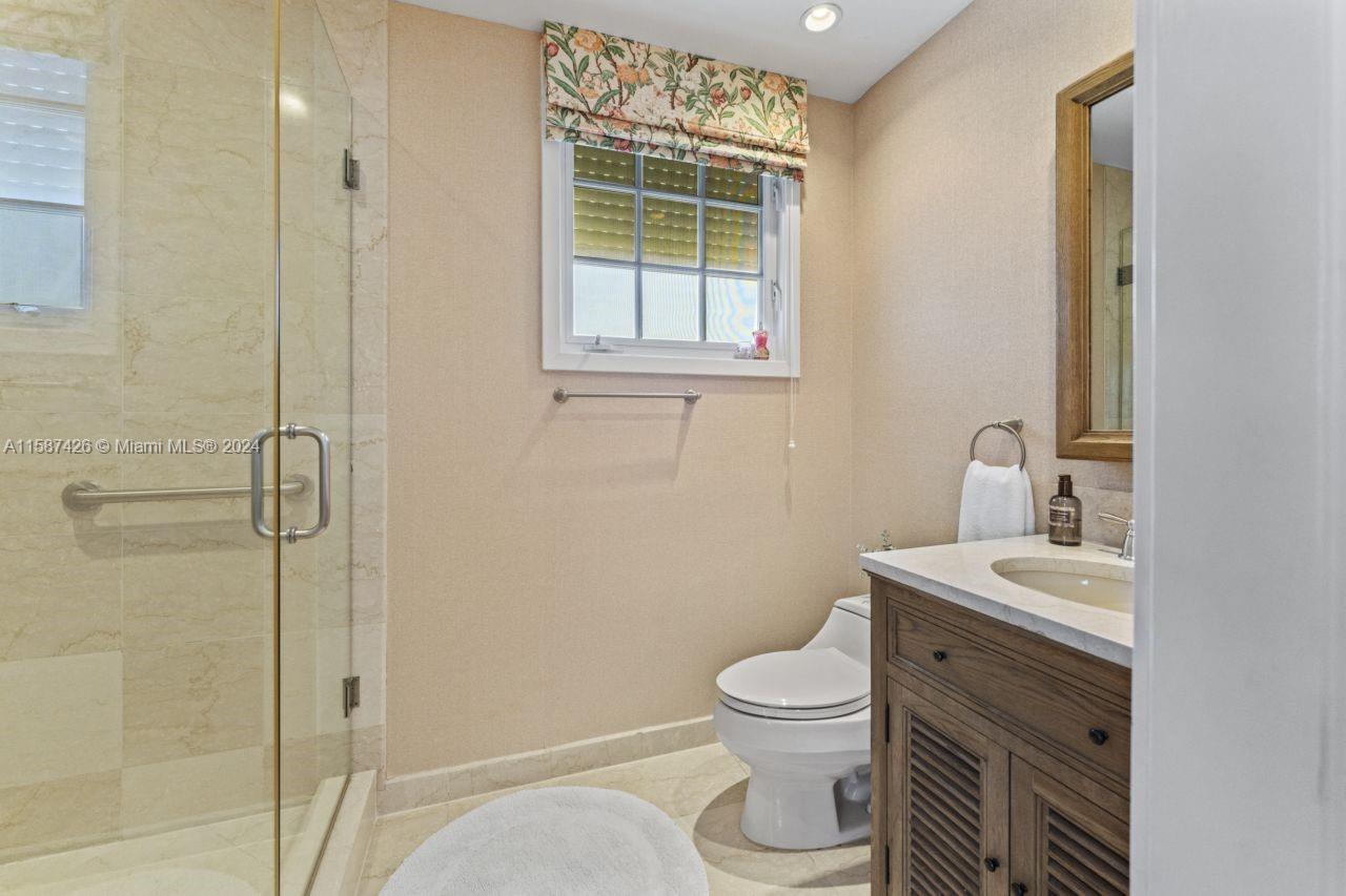 BAYVIEW FISHER ISL CONDO - Residential
