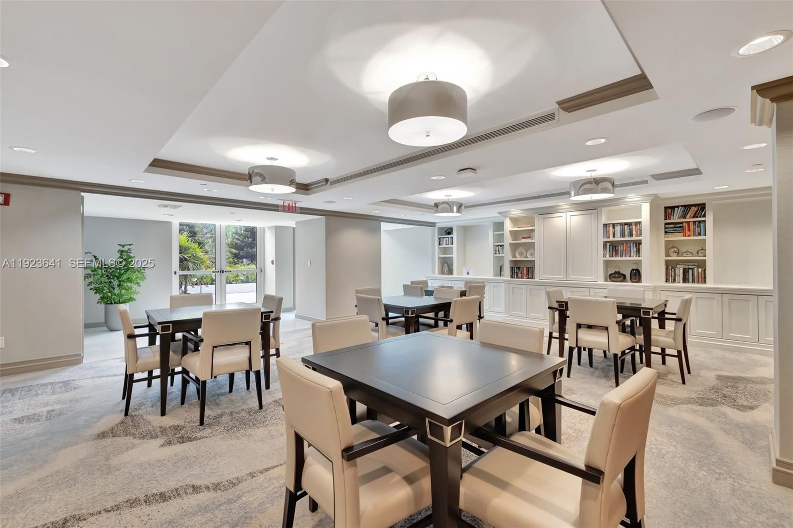 7000 ISL BLVD WILLIAMS IS - Residential