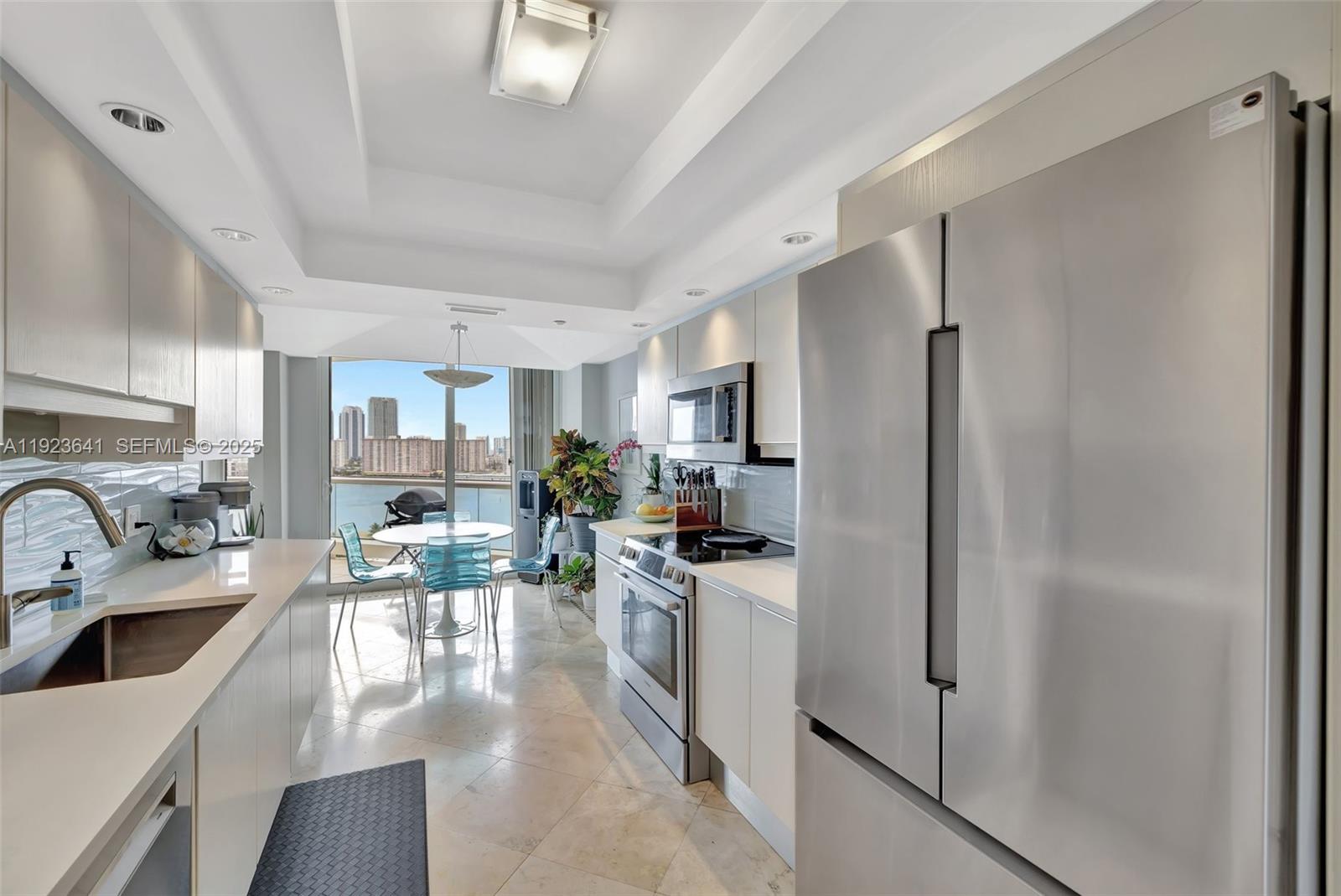 7000 ISL BLVD WILLIAMS IS - Residential