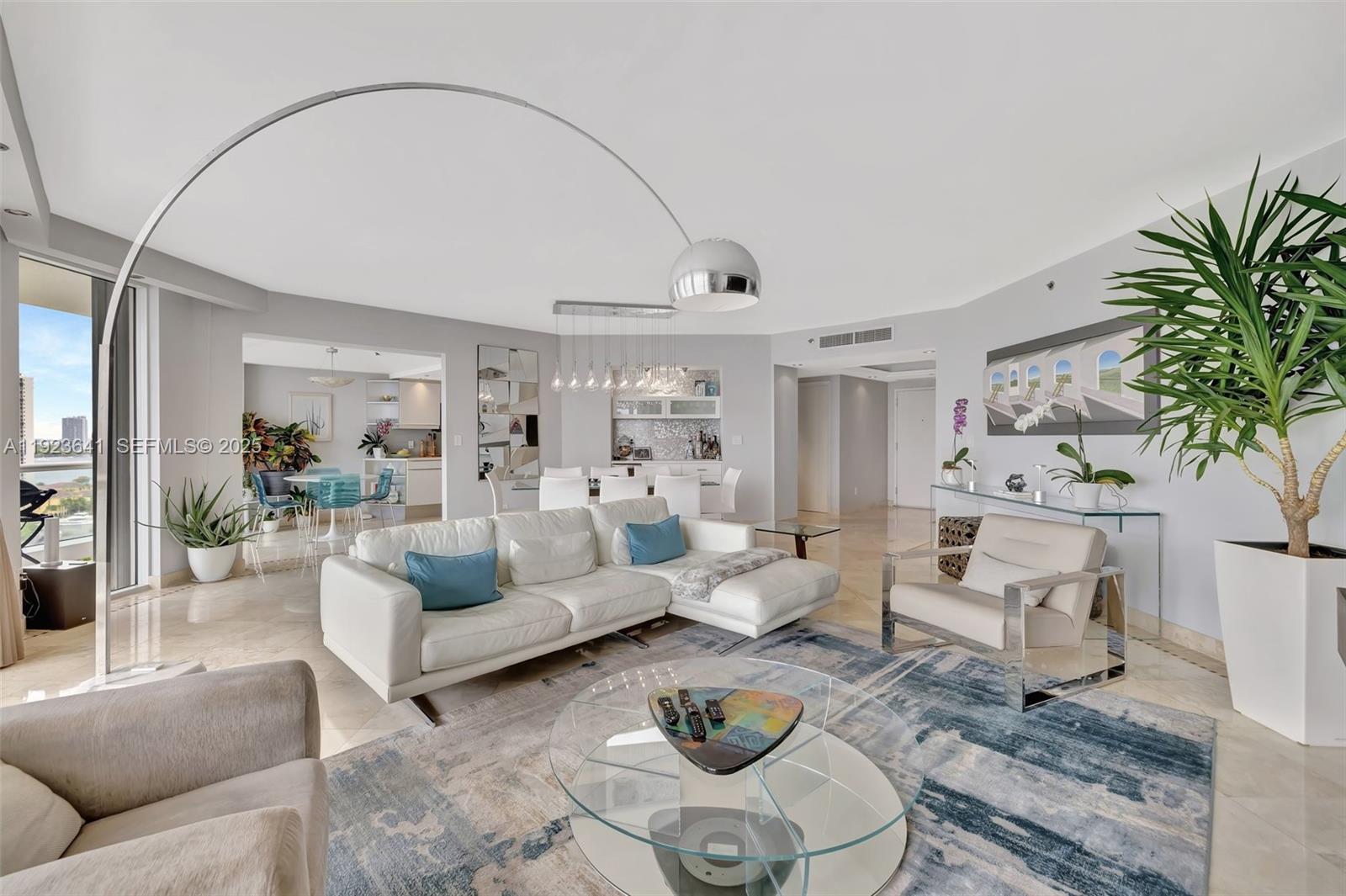 Properties 2 7000 Island Blvd 1701