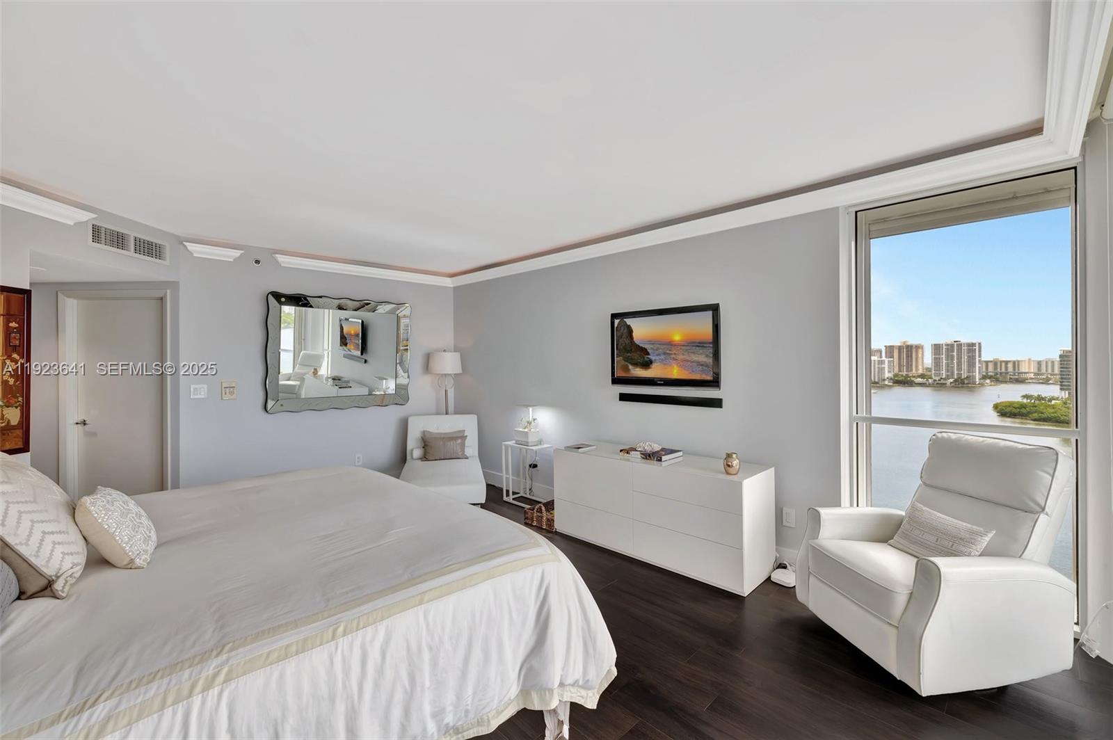 7000 ISL BLVD WILLIAMS IS - Residential