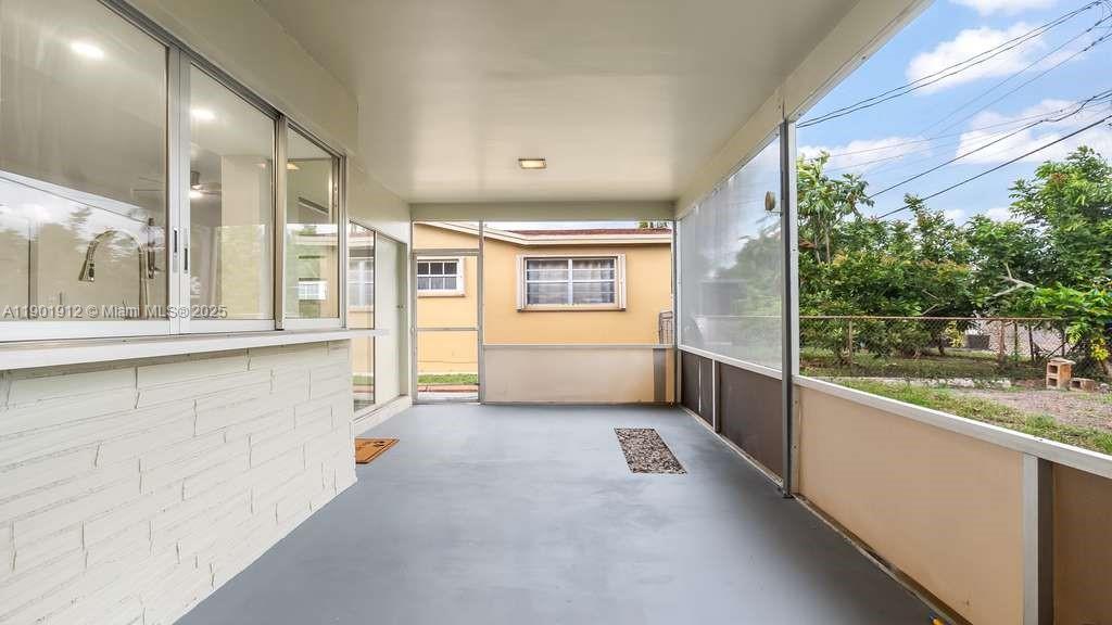 MIRAMAR PARK FIRST ADD - Residential Lease