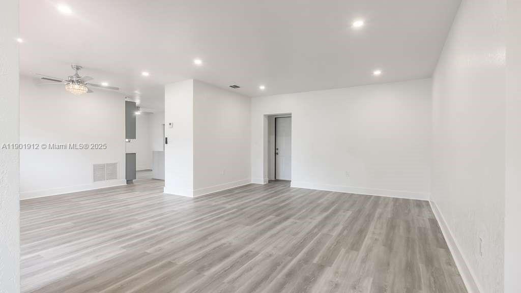 MIRAMAR PARK FIRST ADD - Residential Lease