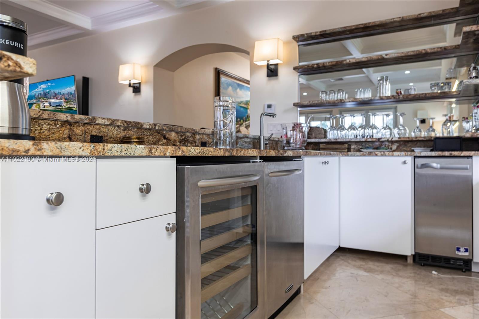 MERRITT ISLE - Residential