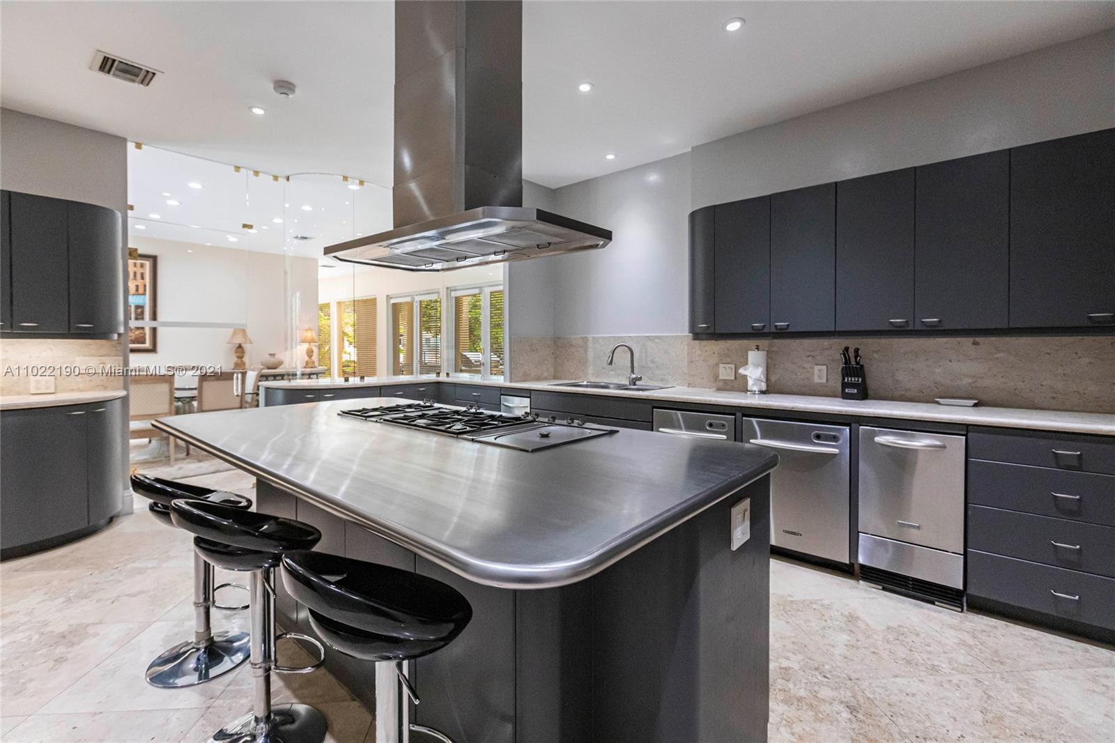 MERRITT ISLE - Residential