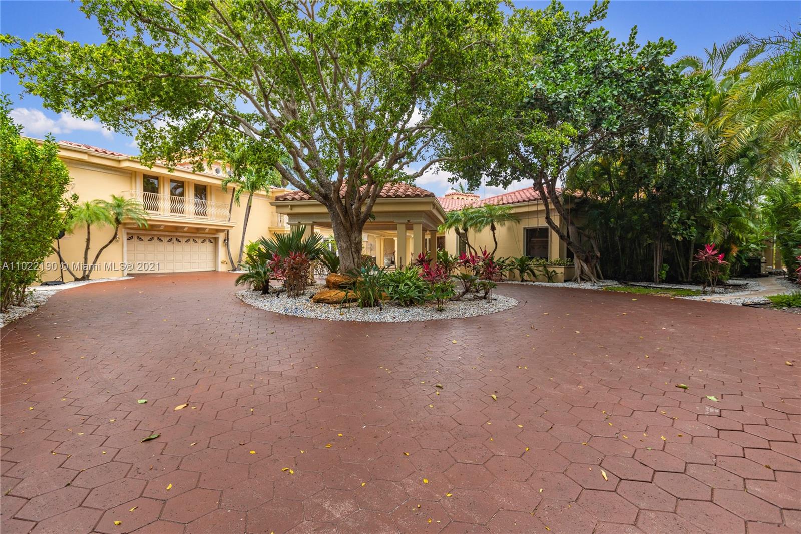 MERRITT ISLE - Residential