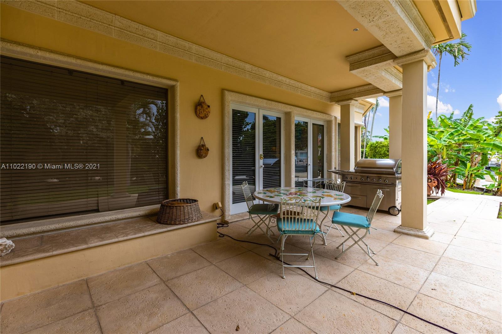 MERRITT ISLE - Residential