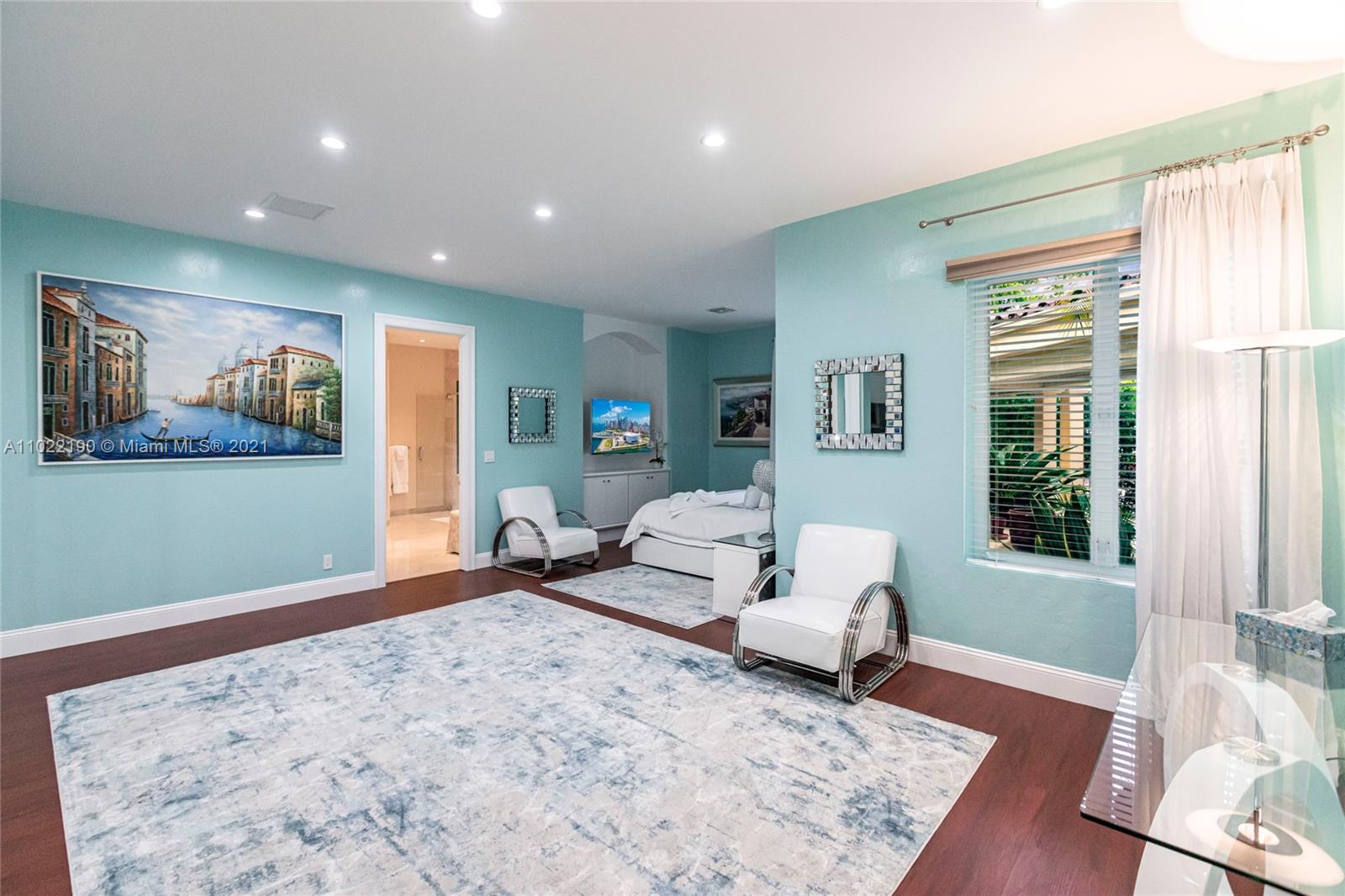 MERRITT ISLE - Residential