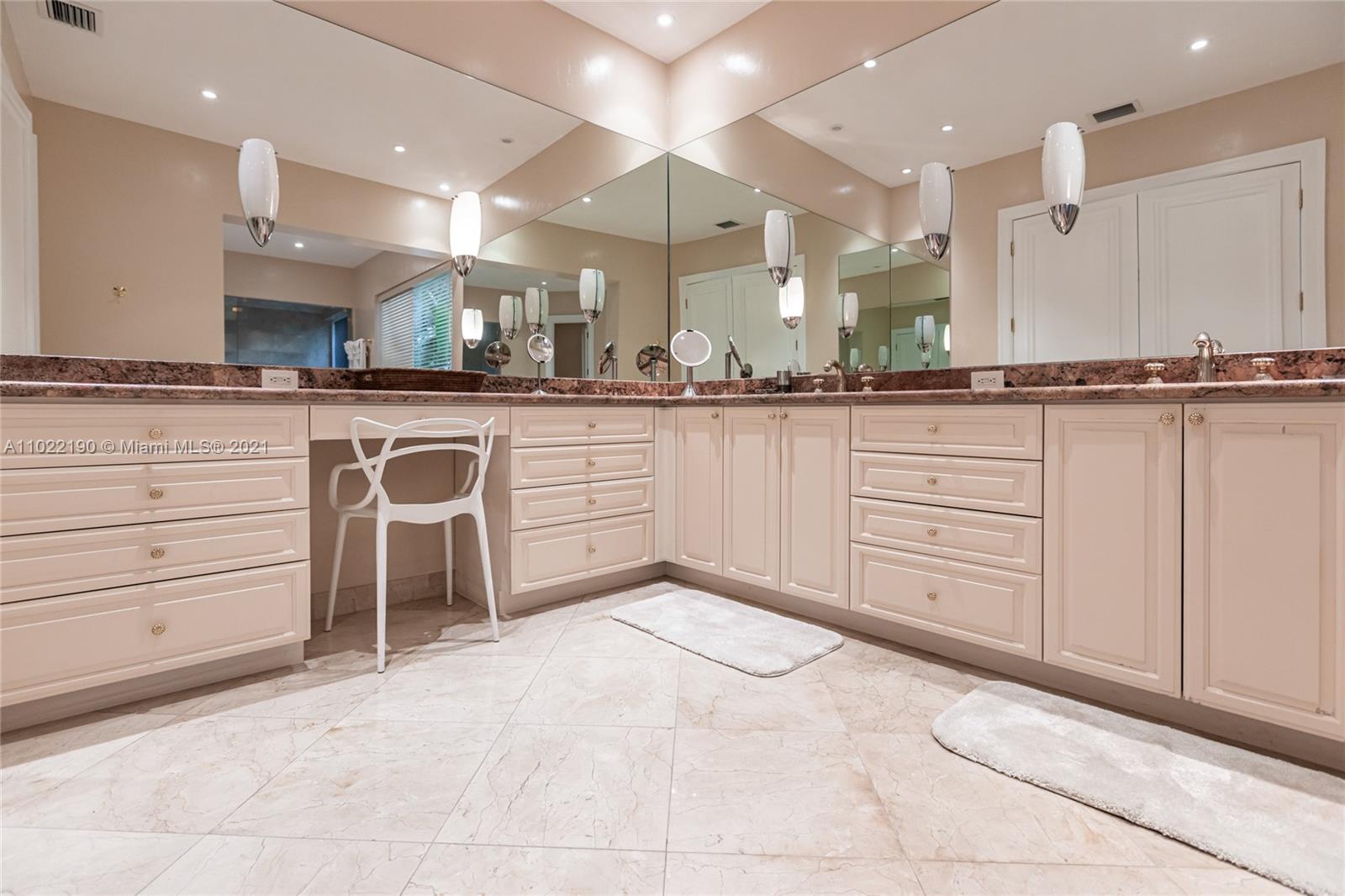 MERRITT ISLE - Residential