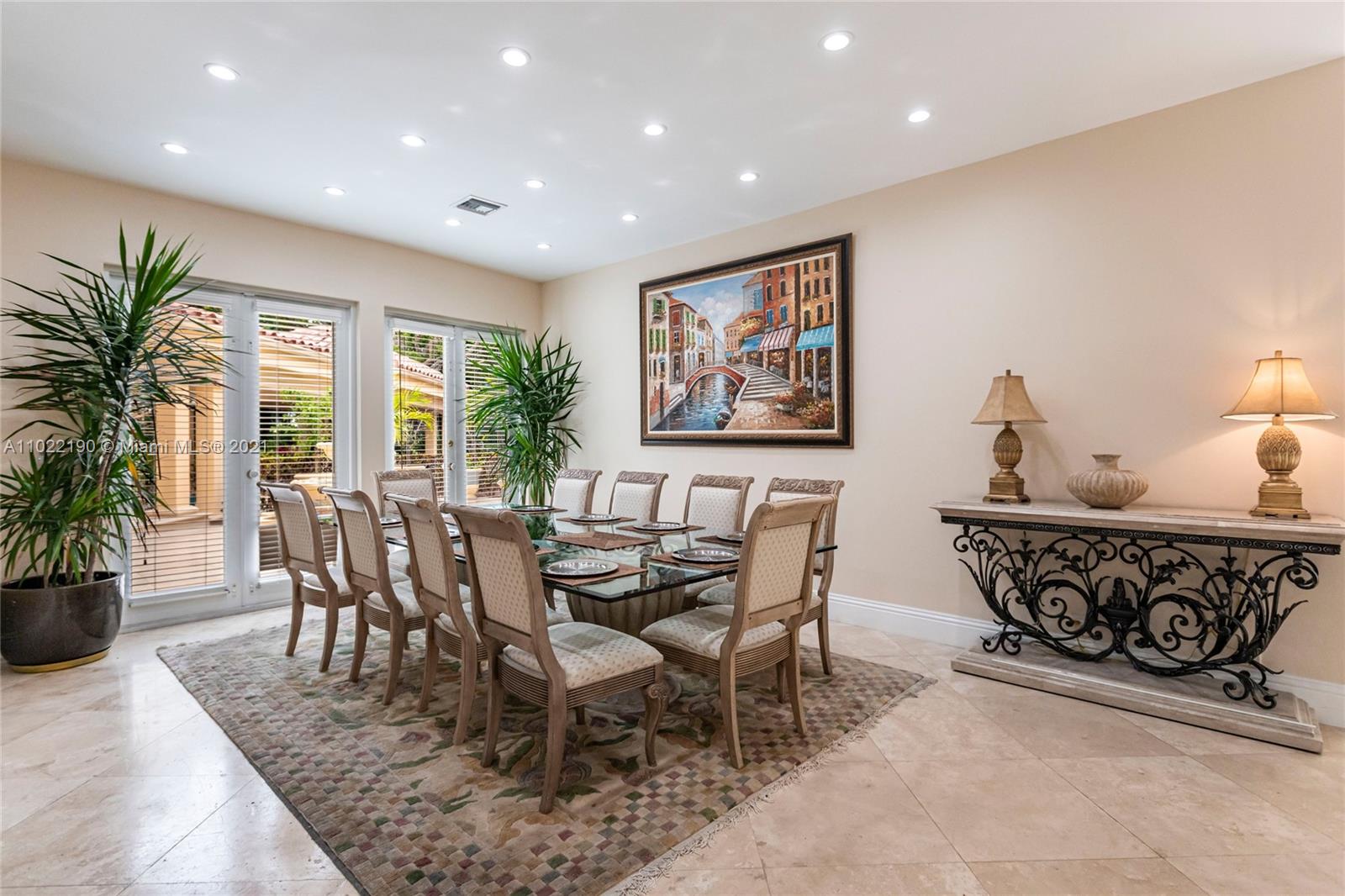 MERRITT ISLE - Residential