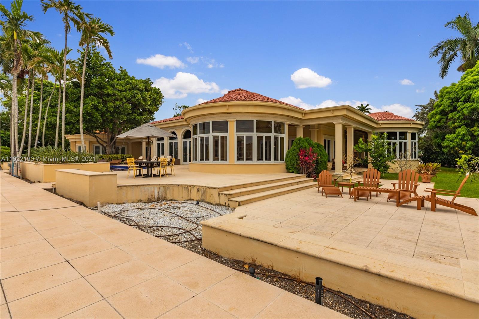 MERRITT ISLE - Residential