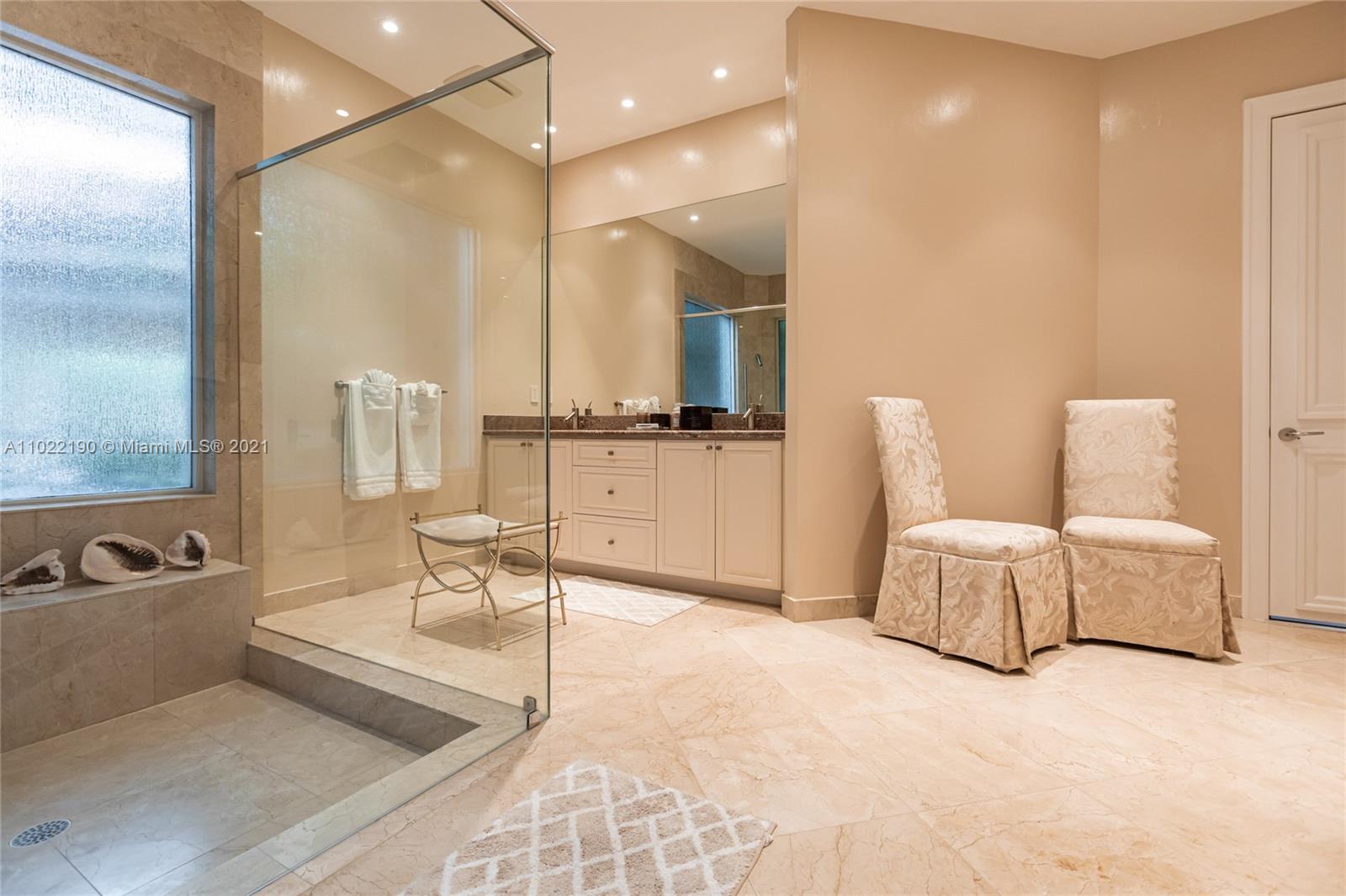 MERRITT ISLE - Residential