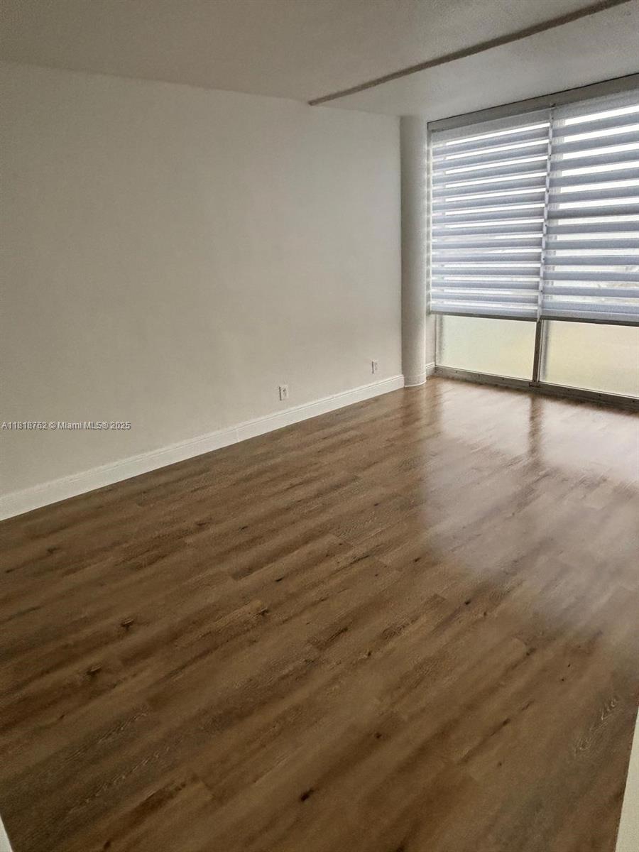 KING COLE CONDO - Residential Lease