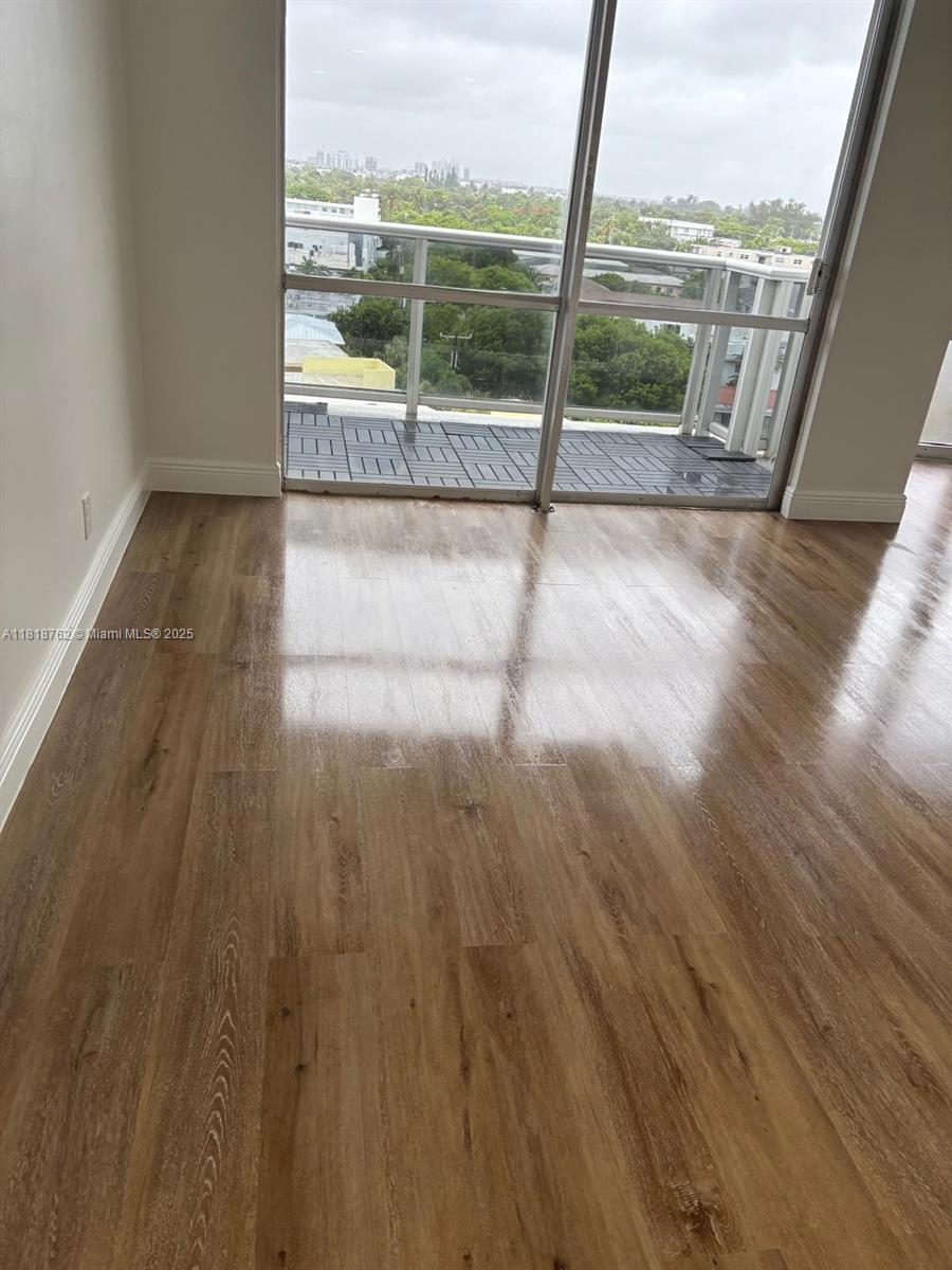 KING COLE CONDO - Residential Lease
