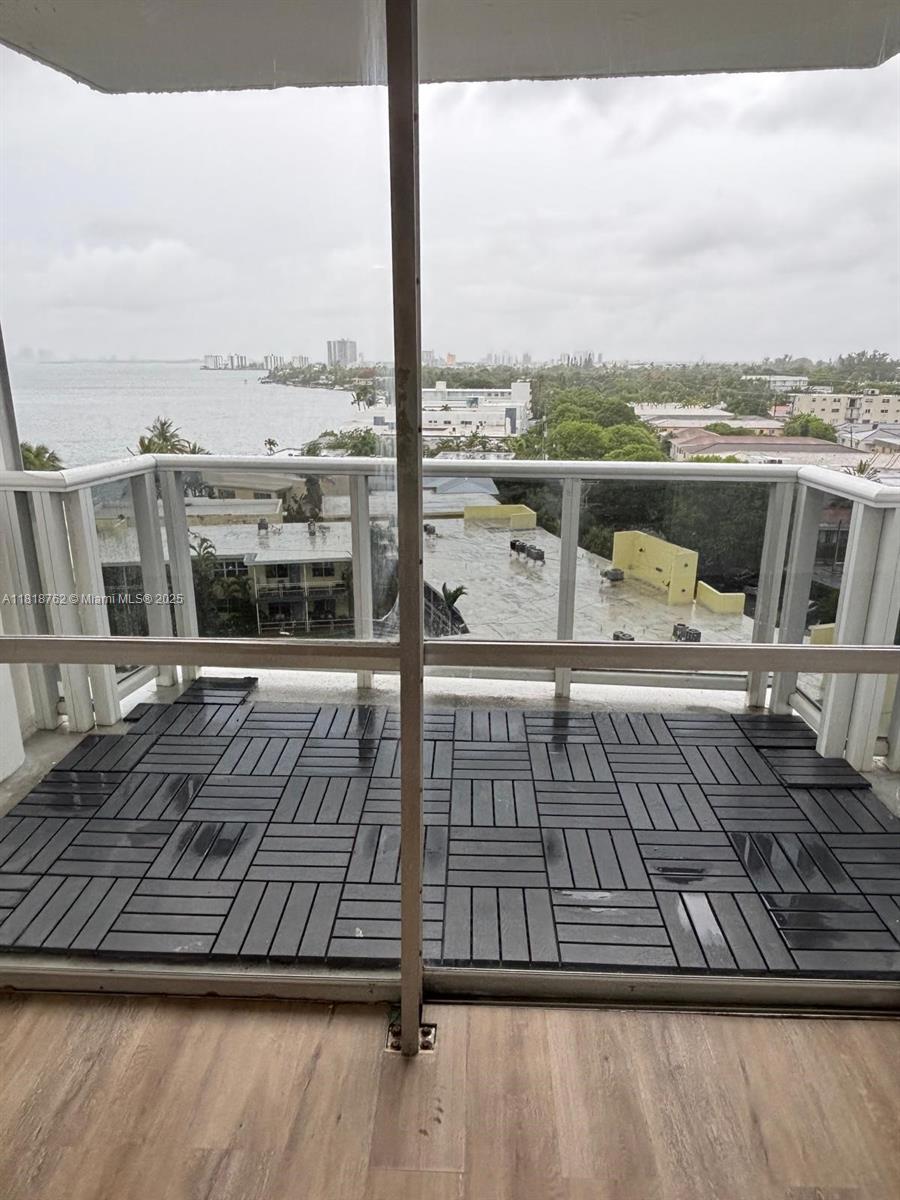 KING COLE CONDO - Residential Lease