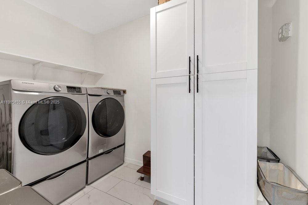 GATEWAY PARK - Residential