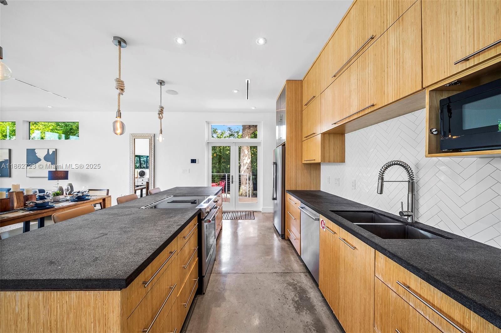 HAYNSWORTH VILLAGE - Residential