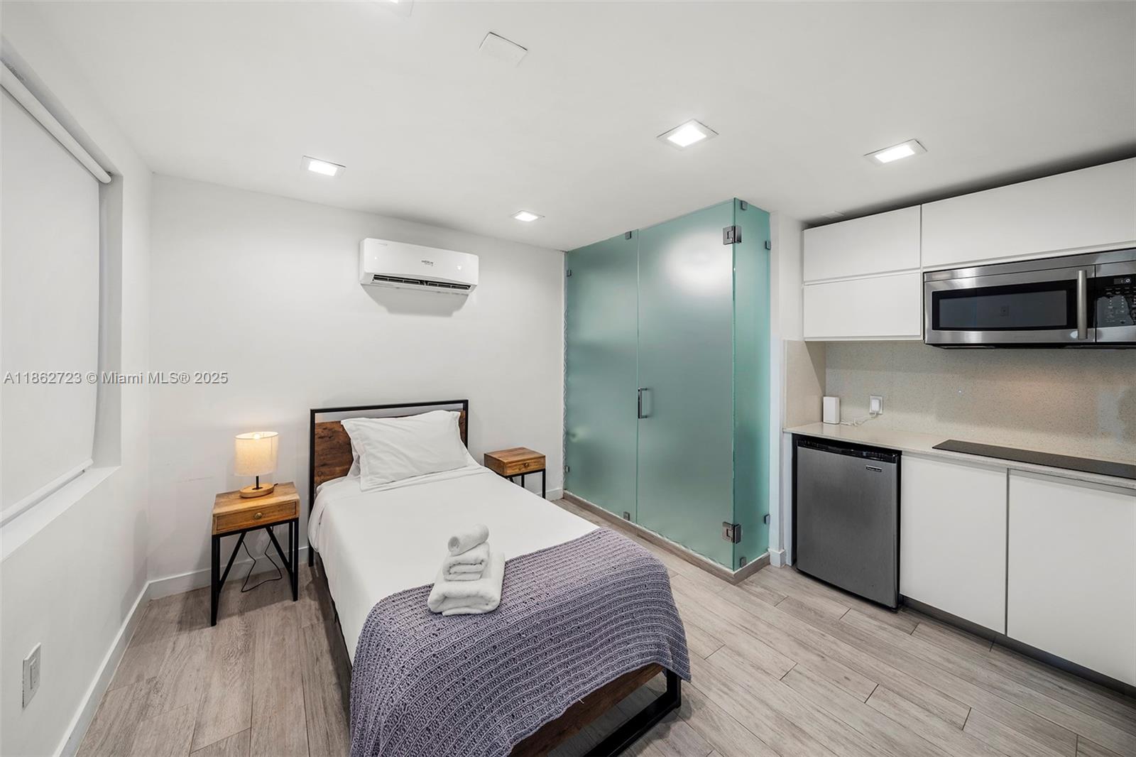 HAYNSWORTH VILLAGE - Residential