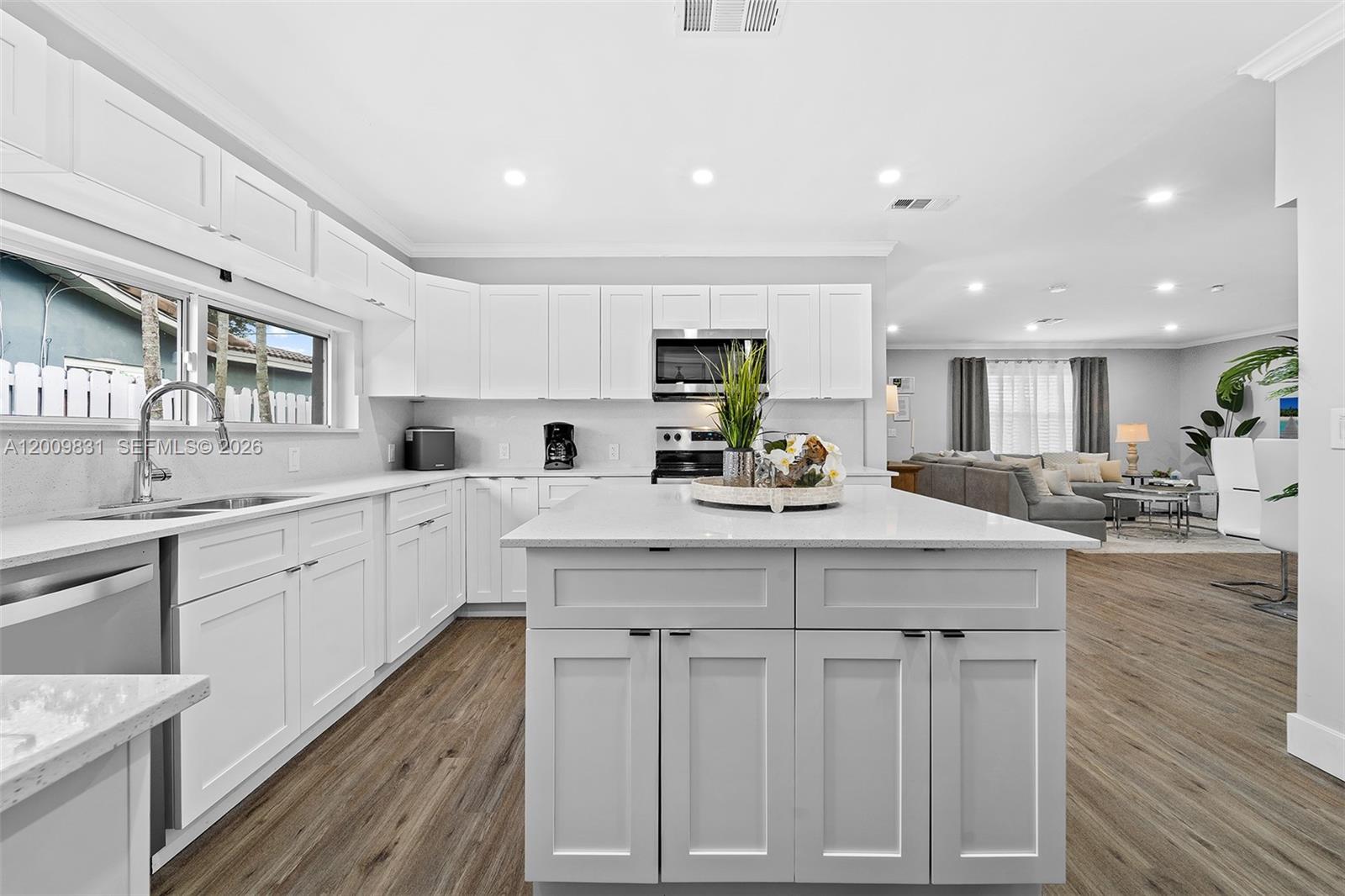 ROYAL PALM ACRES SEC 6 - Residential