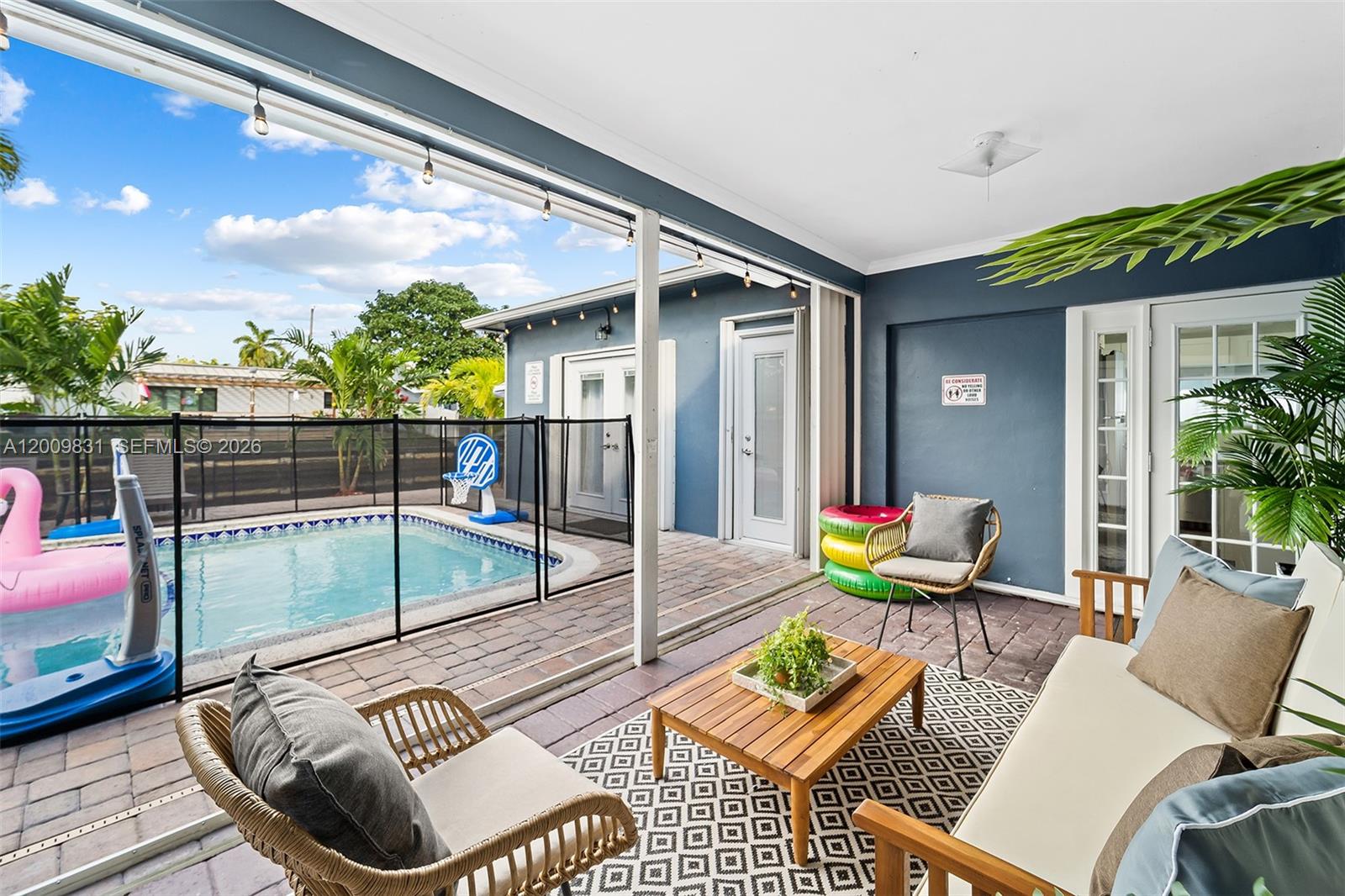 ROYAL PALM ACRES SEC 6 - Residential